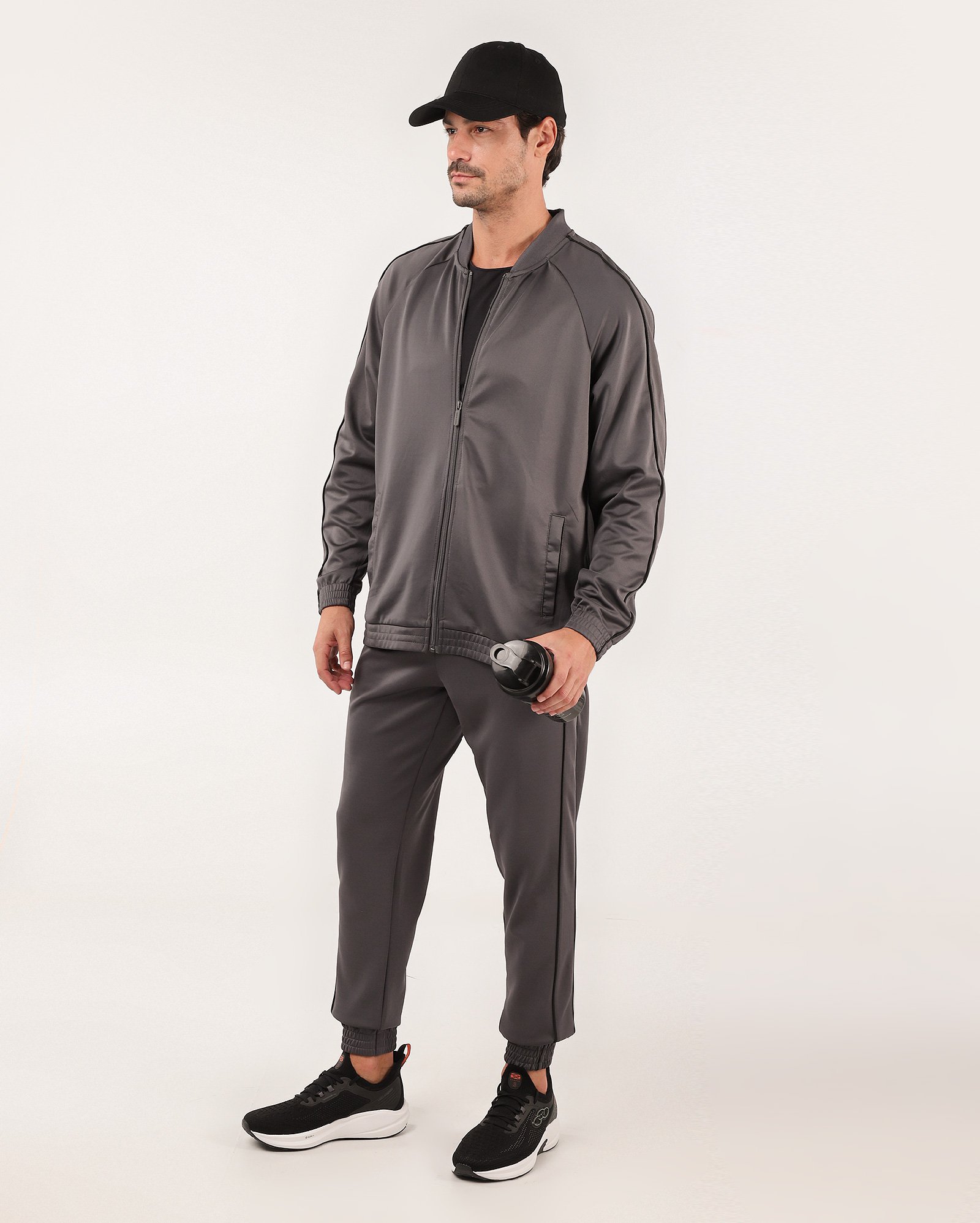 Jaqueta esportiva masculina com viés - Cinza | BodyWork by Riachuelo