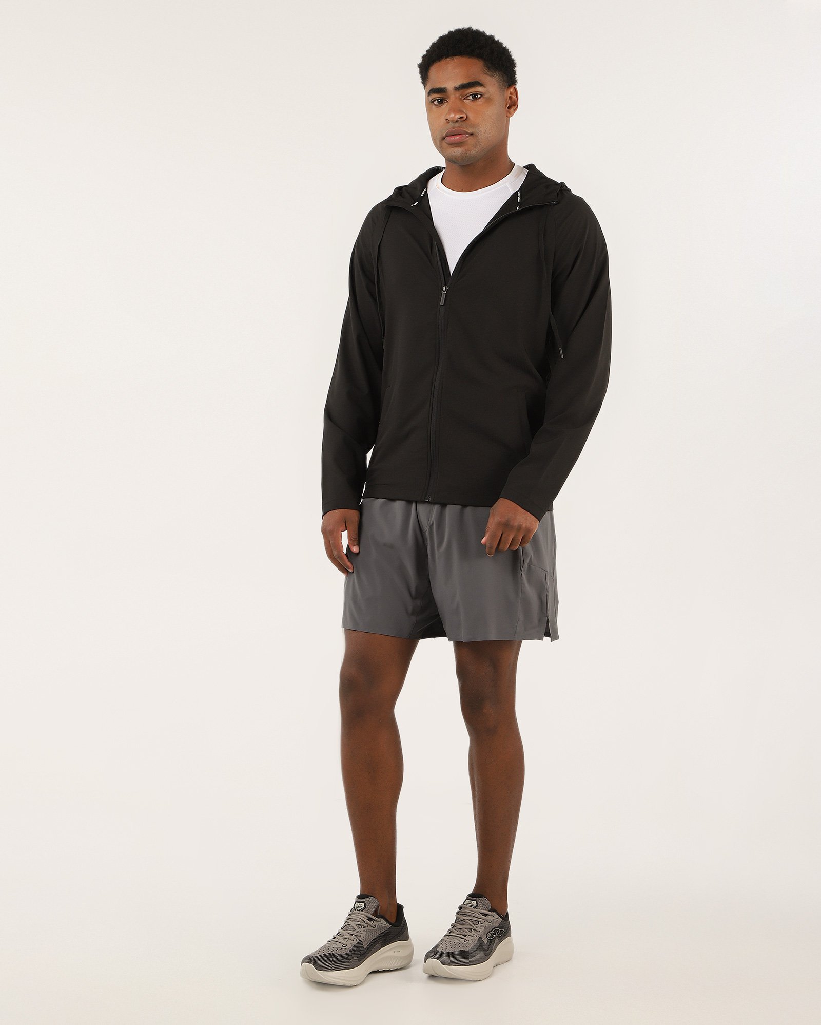Jaqueta esportiva masculina running com capuz - Preto | BodyWork by Riachuelo