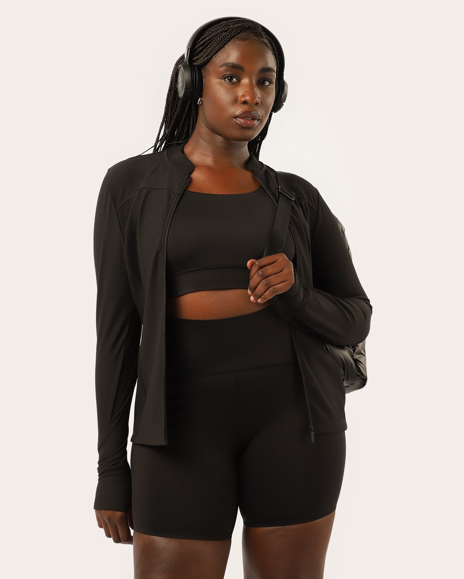 Jaqueta feminina de treino poliamida canelada - Preto | Body Work