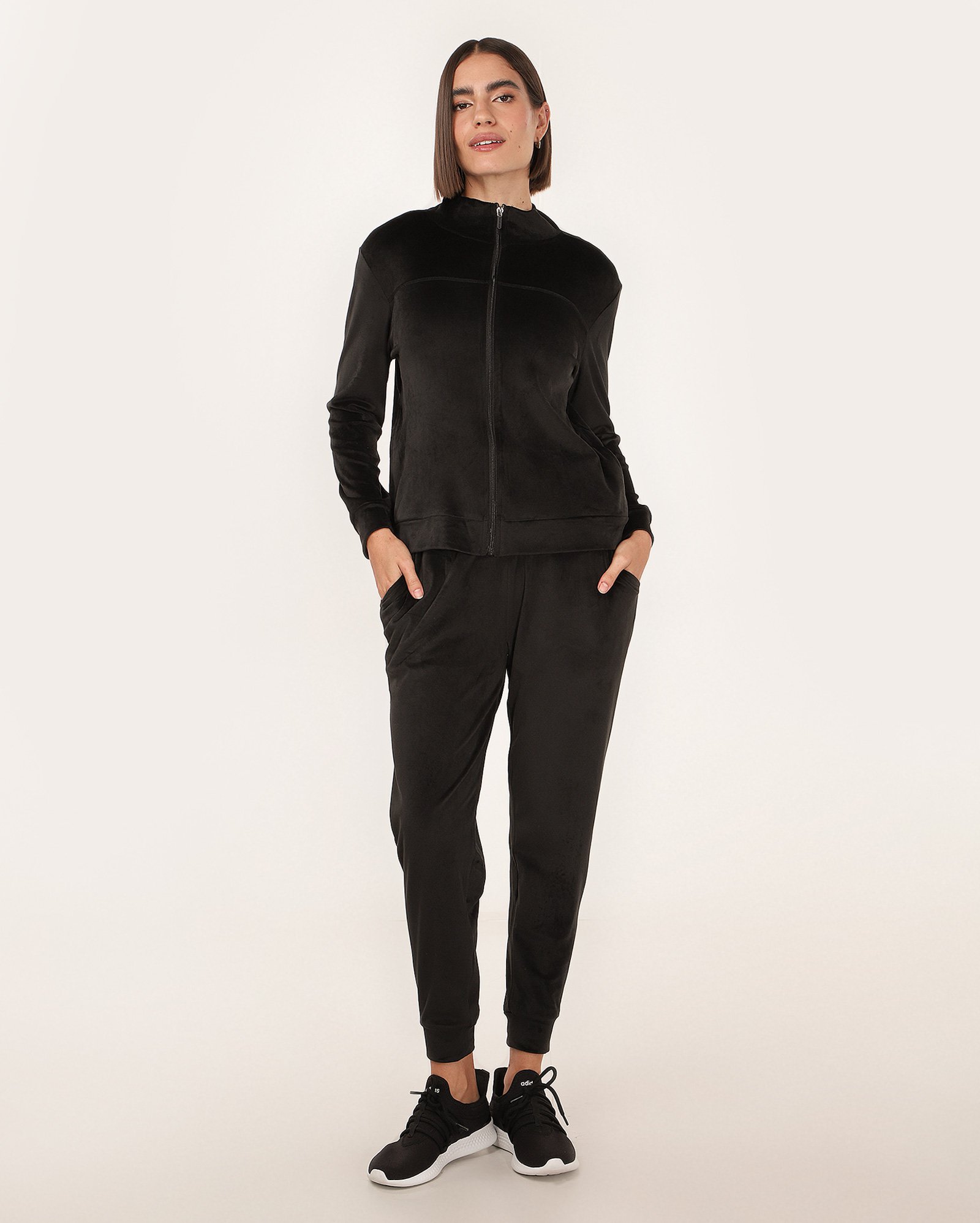 Jaqueta esportiva feminina em plush - Preto | BodyWork by Riachuelo