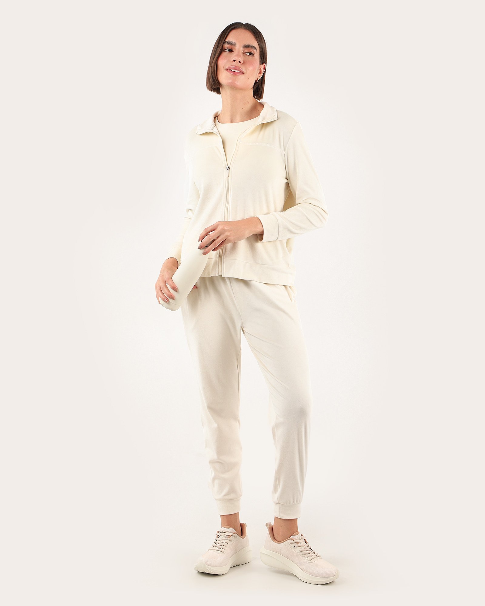 Jaqueta esportiva feminina em plush - Bege Claro | BodyWork by Riachuelo