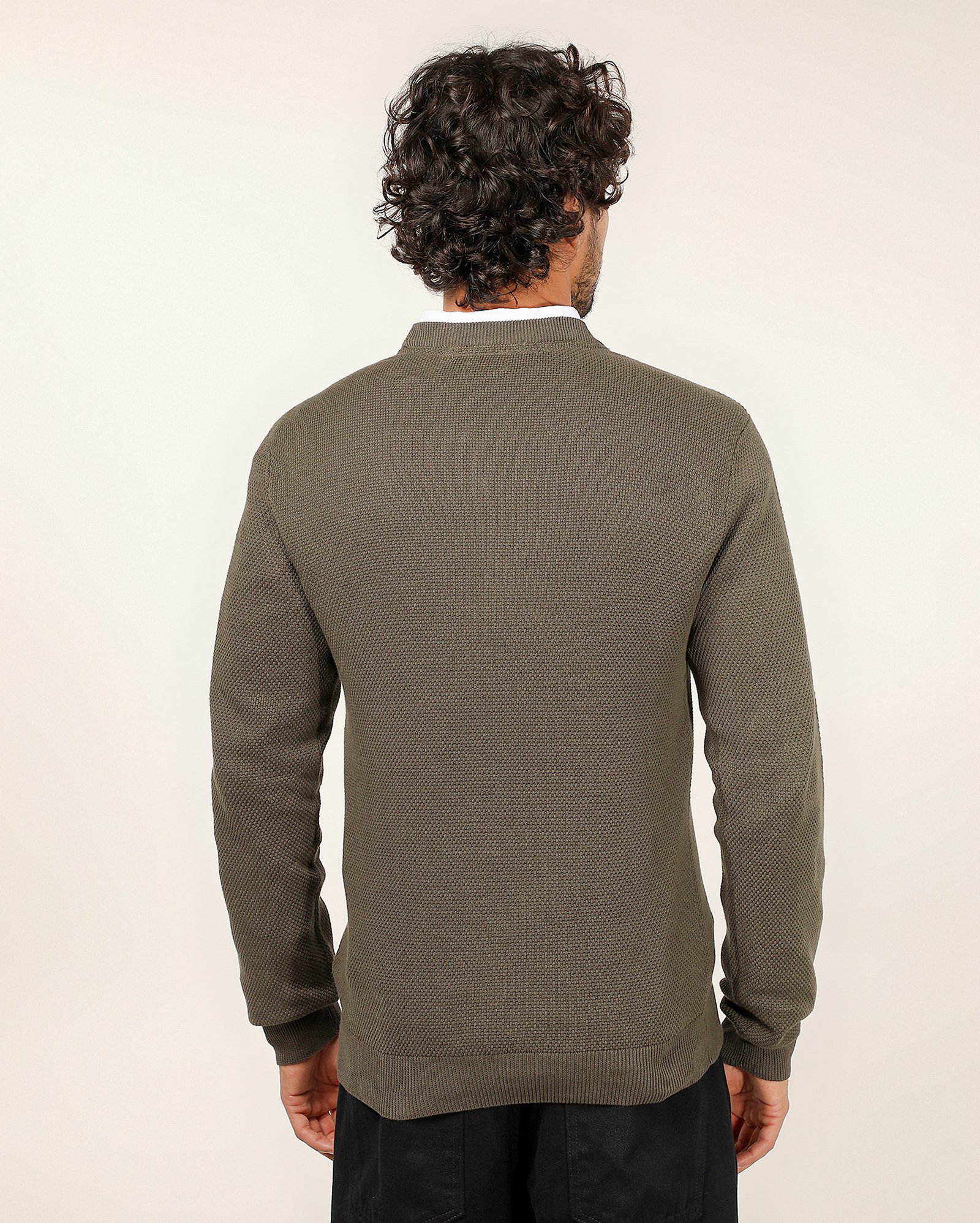 Suéter masculino gola careca com mangas longas - Cinza