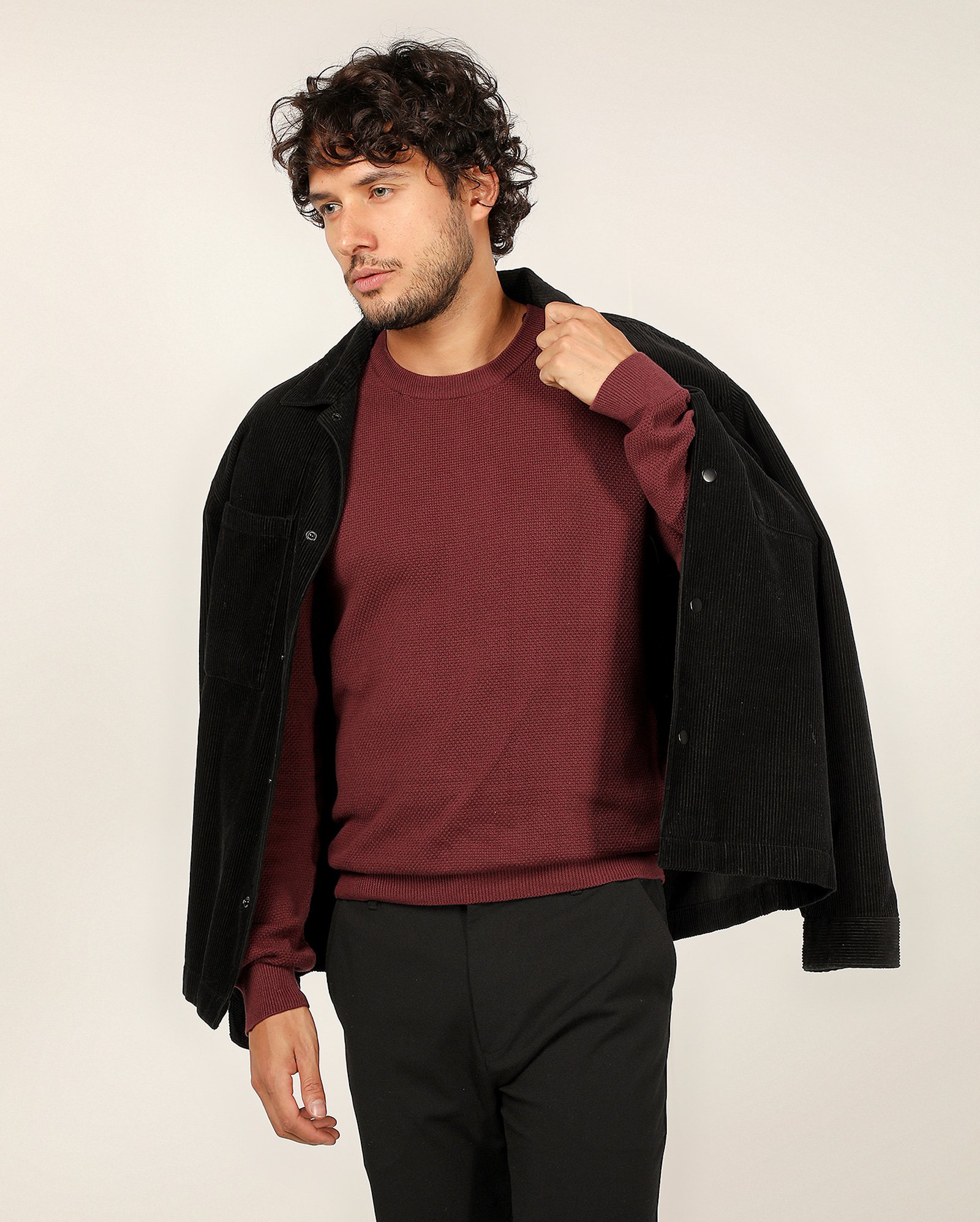 Suéter masculino gola careca com mangas longas - Vinho