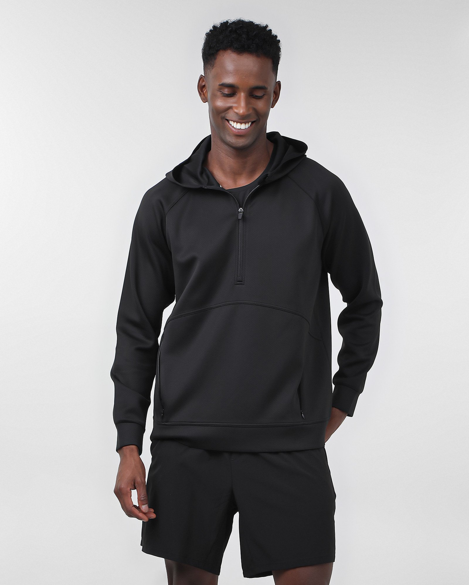 Jaqueta esportiva masculina com capuz e zíper - Preto | BodyWork by Riachuelo