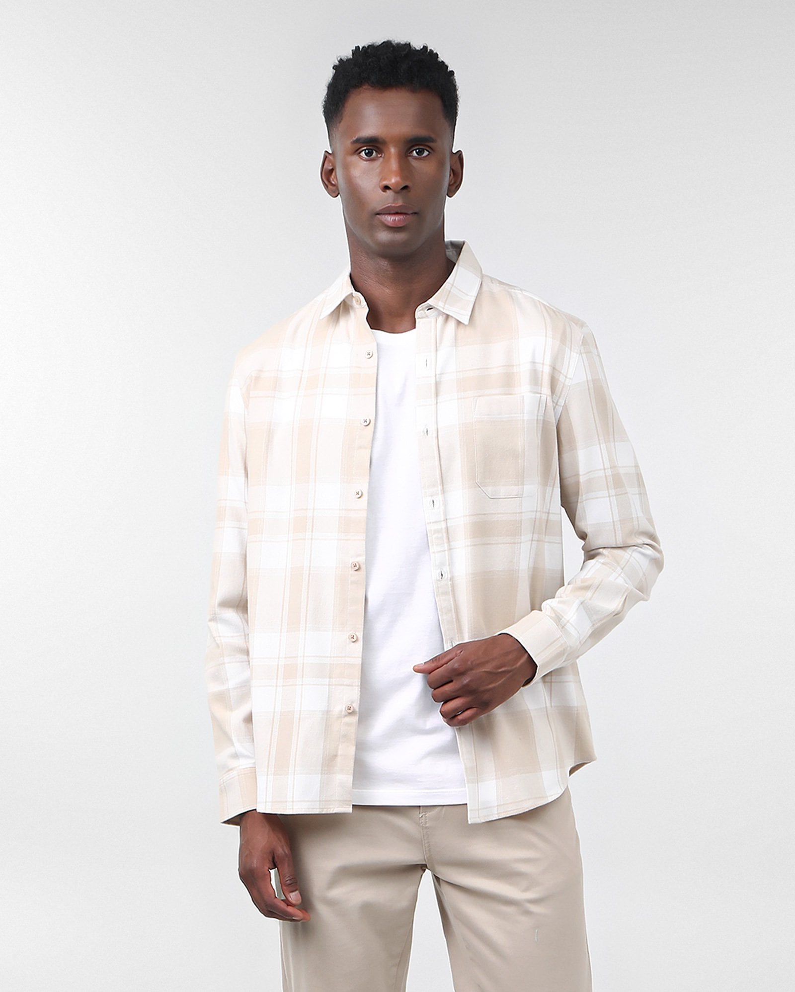 Camisa masculina regular estampada manga longa - bege