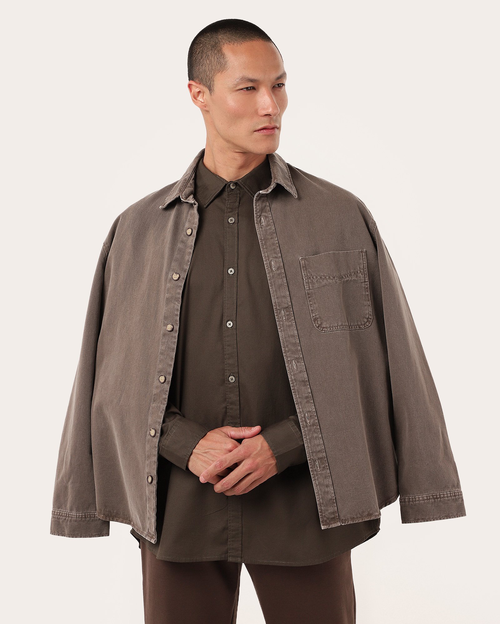 Camisa social masculina regular lisa - Cinza Escuro