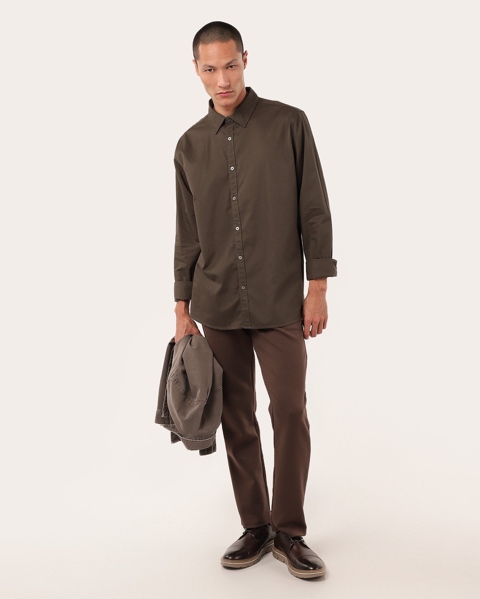 Camisa social masculina regular lisa - Cinza Escuro