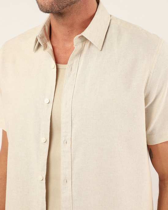 Camisa masculina básica com linho - Bege Claro