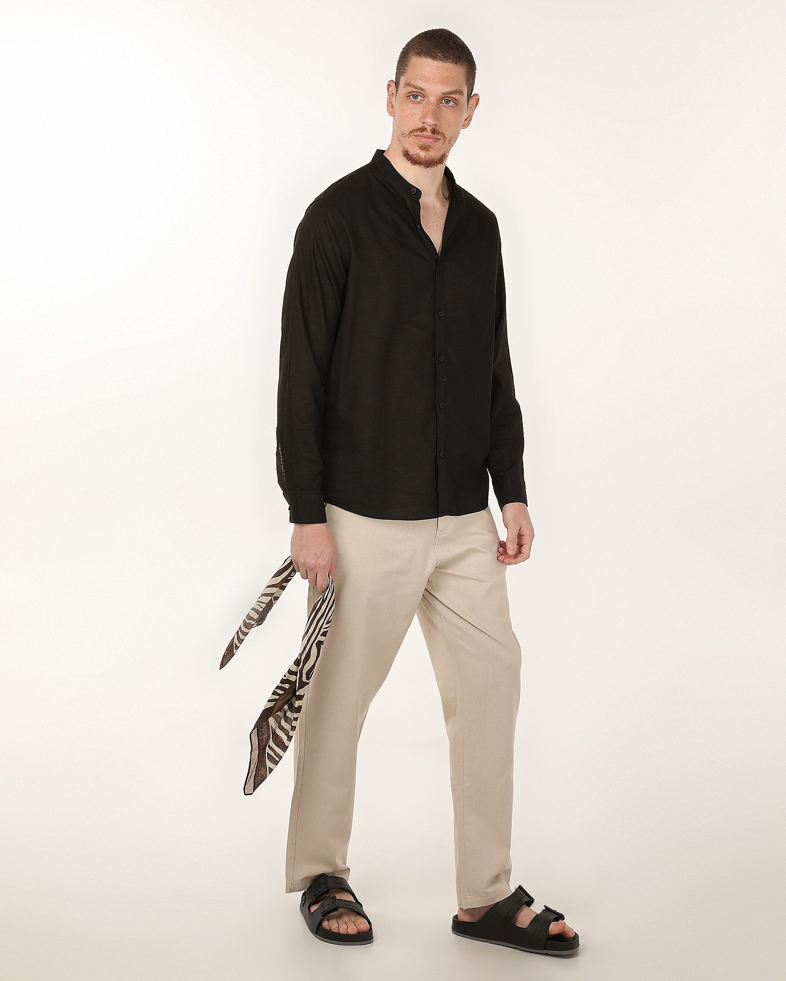 Camisa masculina com linho gola padre - Preto Mescla