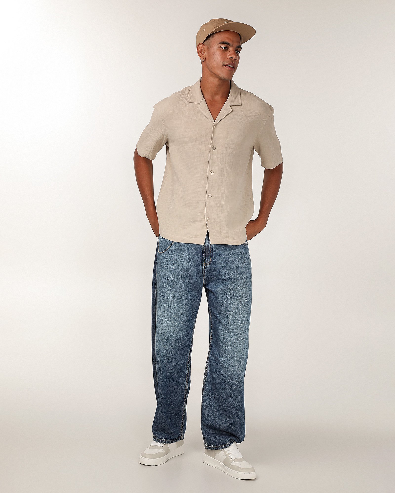 Camisa masculina relaxed texturizada bege | Pool 