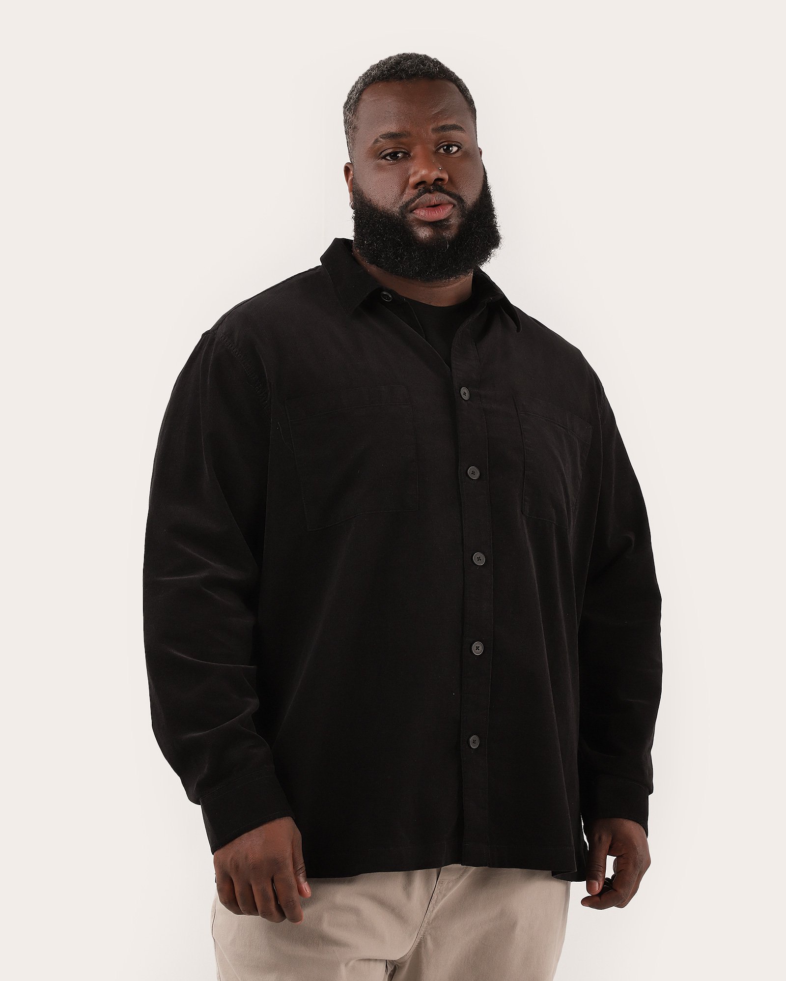 Overshirt plus size masculina com bolso frontal - Preto | Original Plus by Riachuelo
