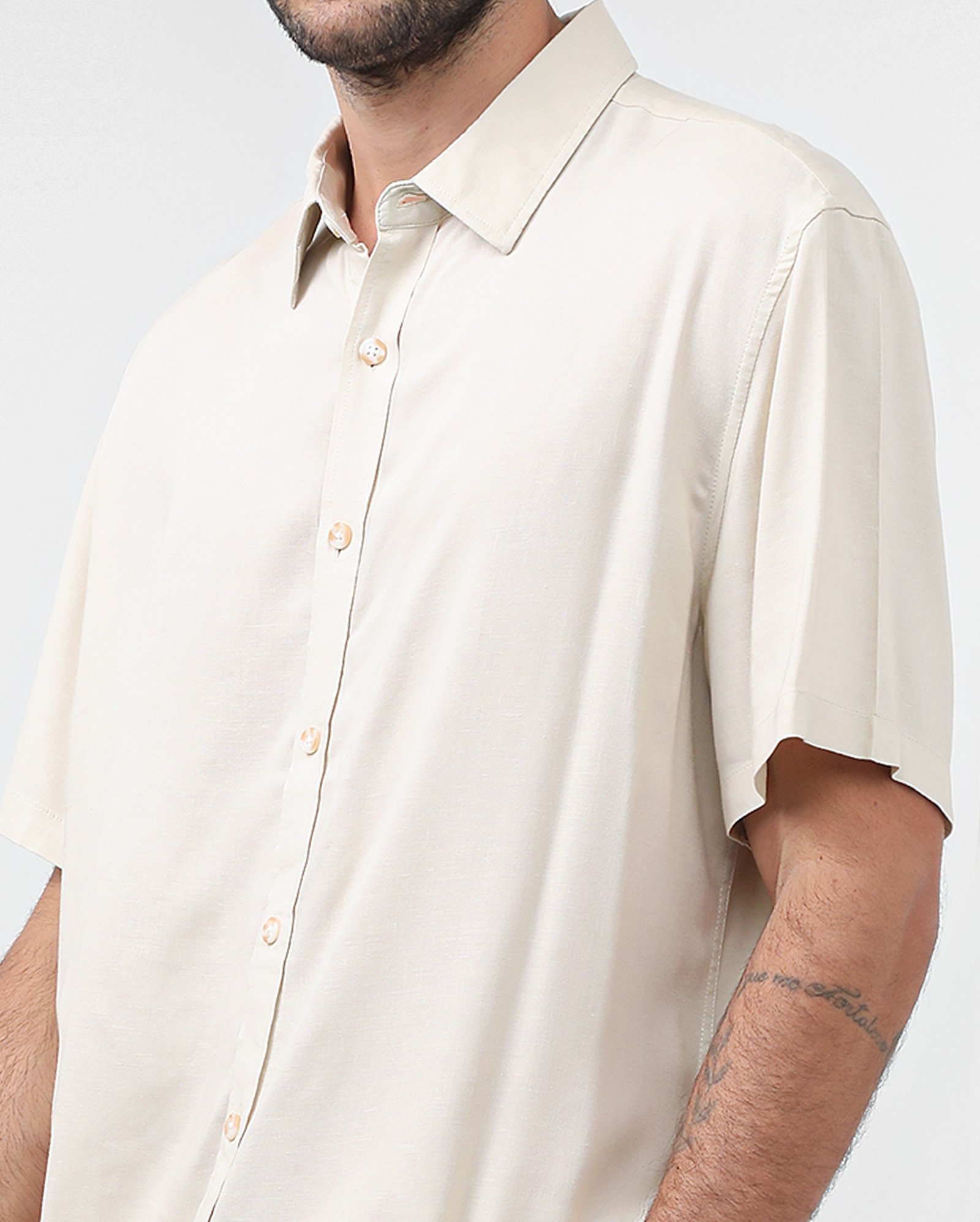 Camisa masculina em viscolinho - Bege Claro — foto 6