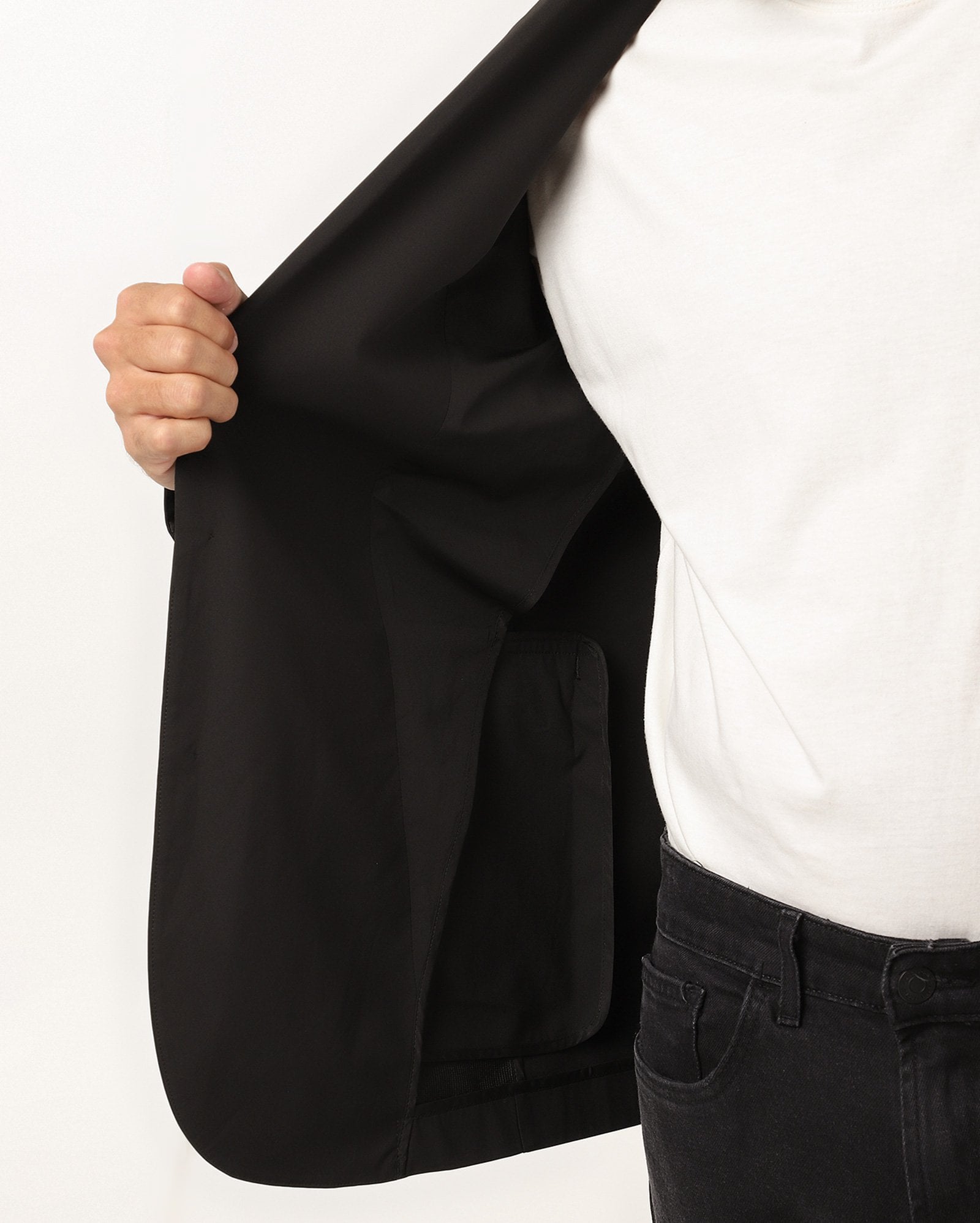 Blazer masculino acinturado com bolsos decorativos preto — foto 4