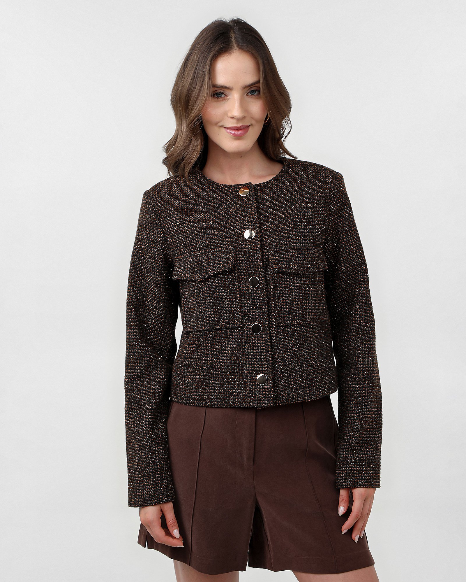Casaco feminino em tweed bolsos frontais marrom — foto 4
