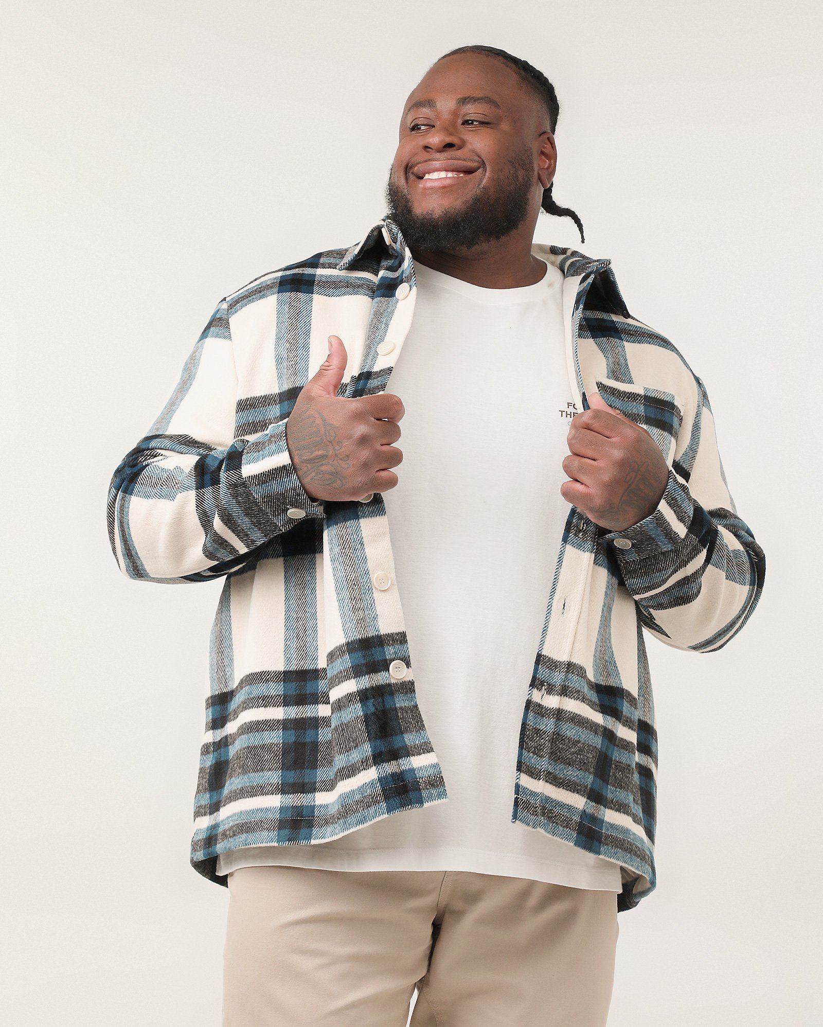 Jaqueta plus size masculina xadrez manga longa bege | Original Plus by Riachuelo