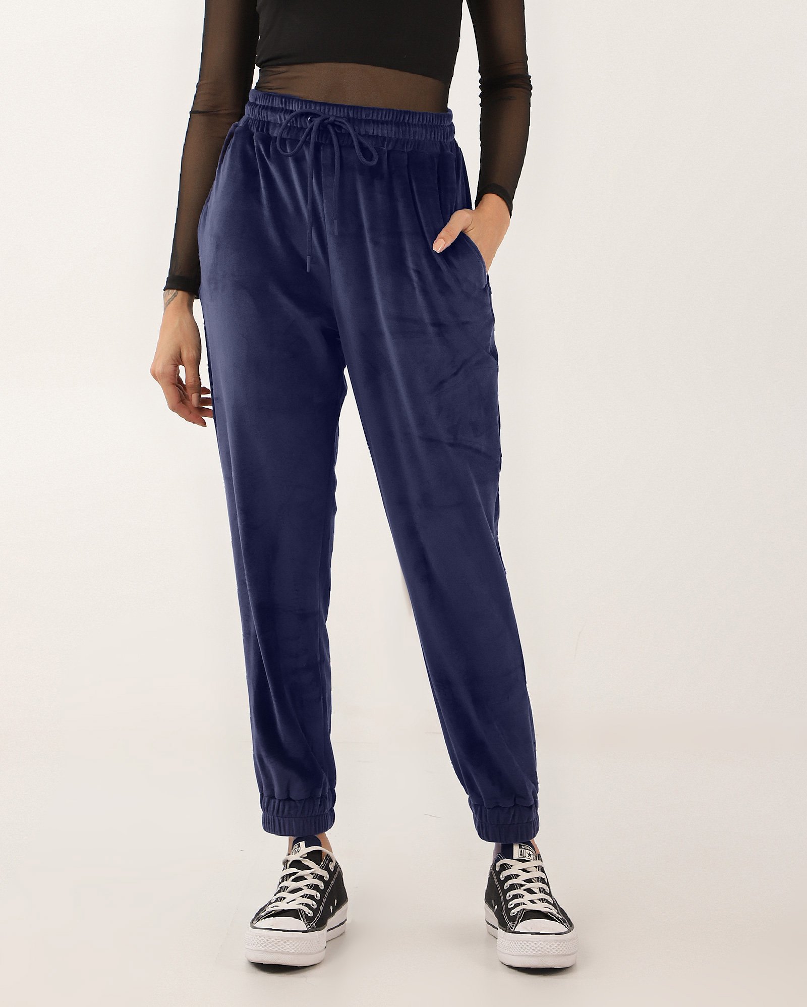 Calça feminina jogger Ellen veludo - Azul Escuro | Pool Basics