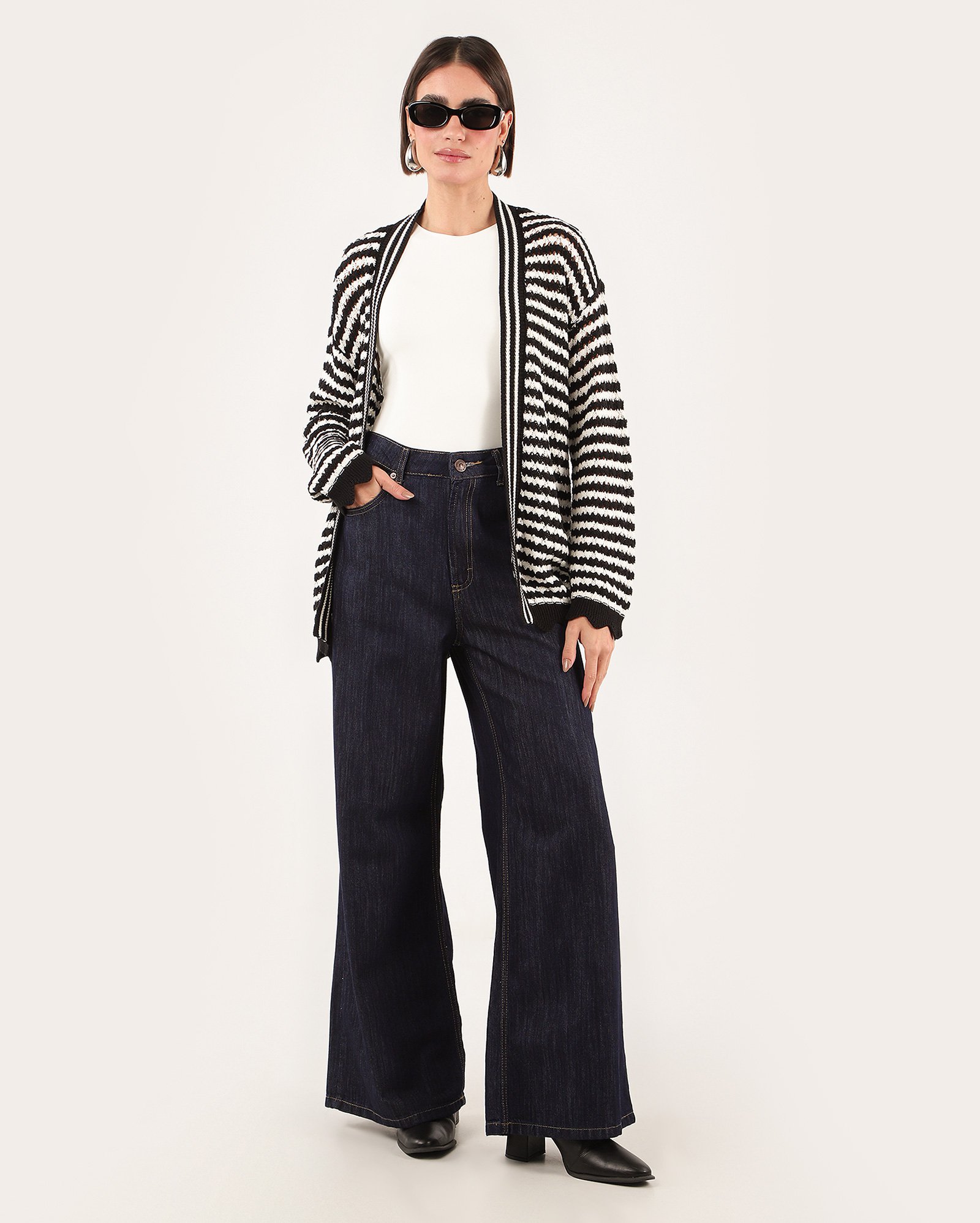 Cardigan feminino alongado em tricot aberto - Preto | AK by Riachuelo