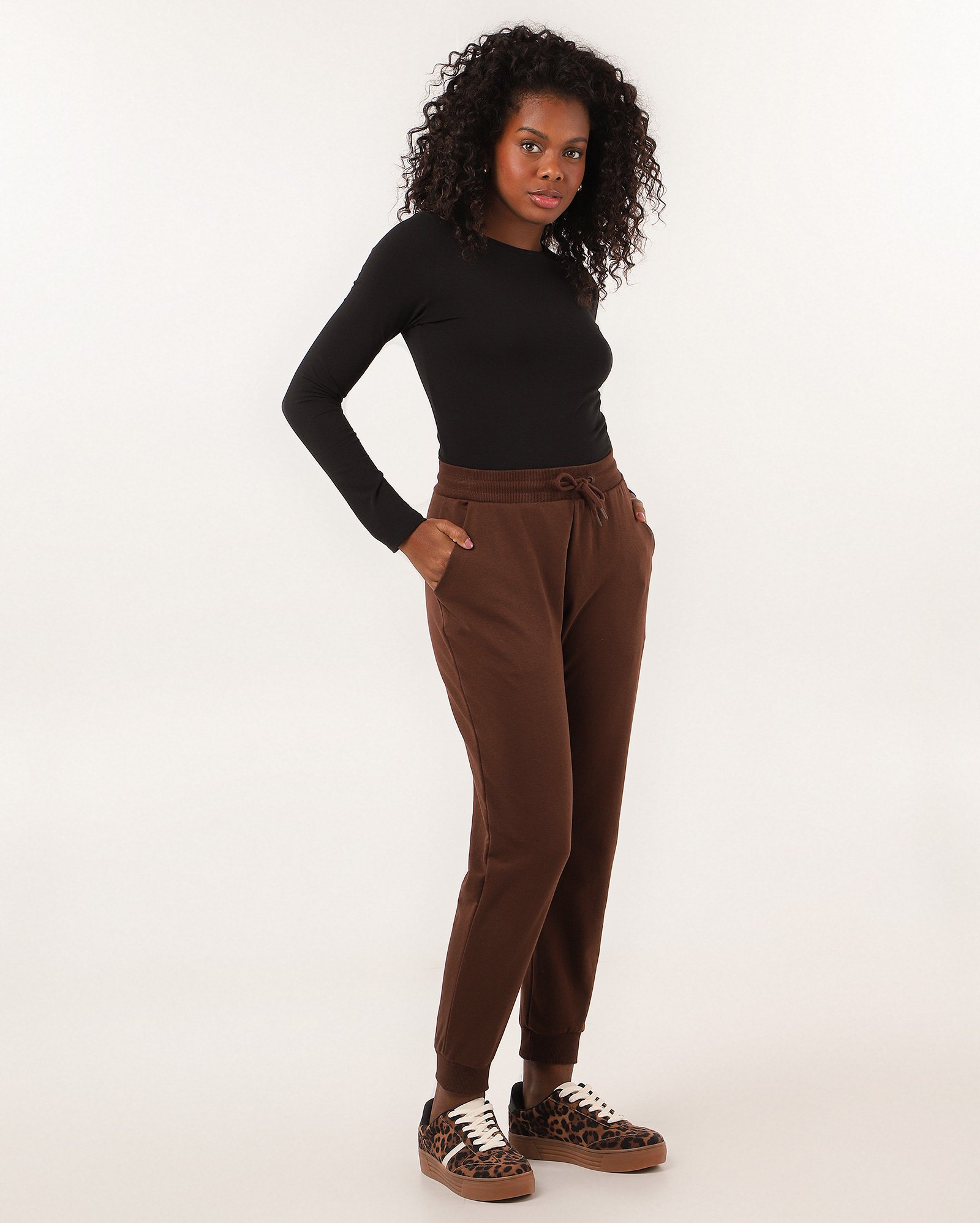 Calça de moletom feminina Lucyla jogger - Marrom | Pool Basics