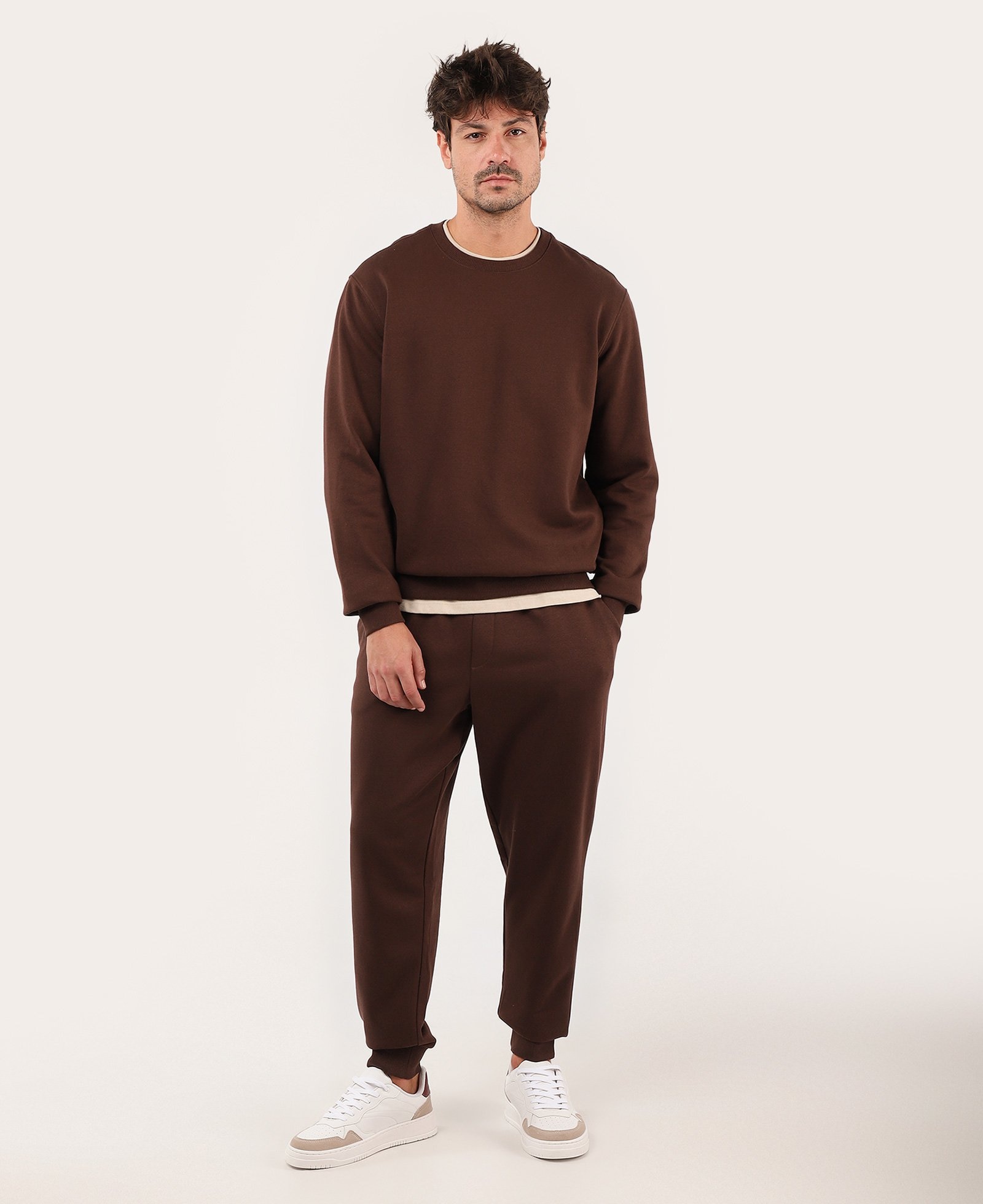 Calça de moletom masculina jogger com felpa cós elástico - Marrom | Pool Basics