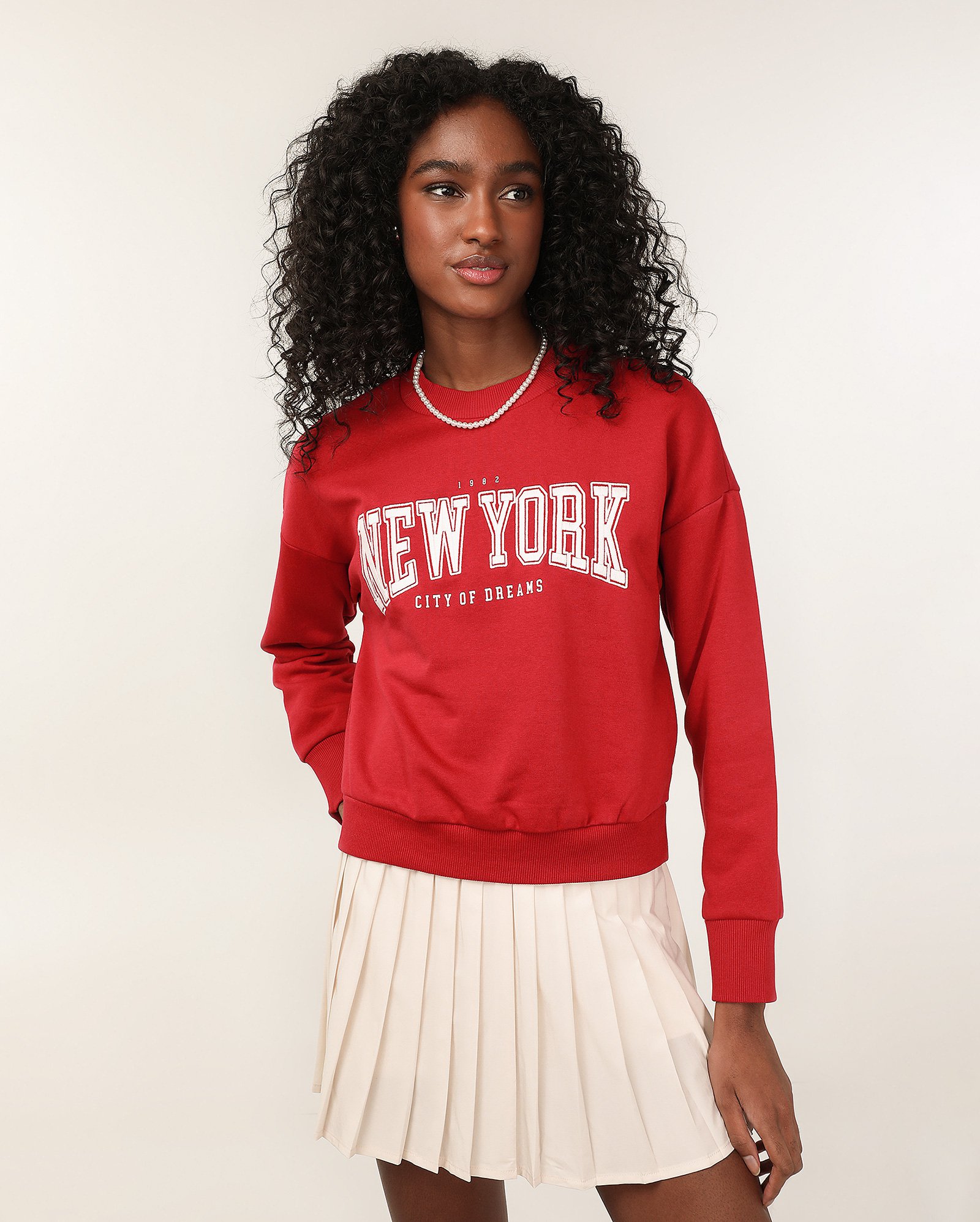 Blusa de moletom feminina com felpa New York vermelha | Pool — foto 5