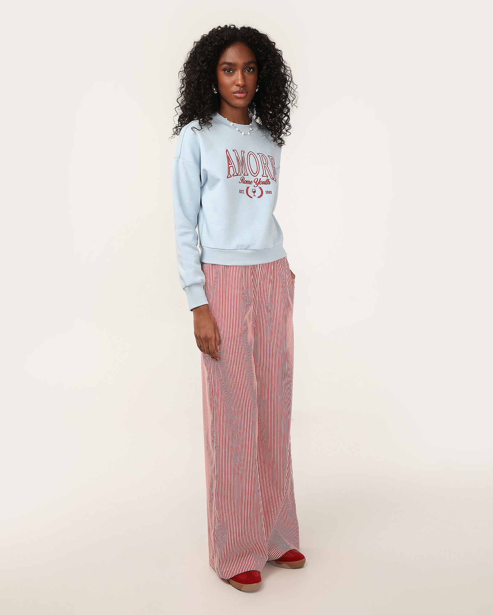 Blusa de moletom feminina com felpa amore Rome youth azul | Pool