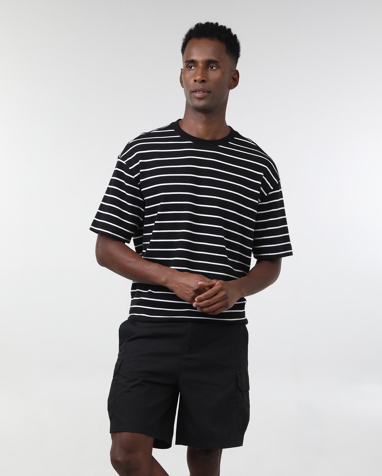 Bermuda masculina reta cargo paper touch - Preto | Pool