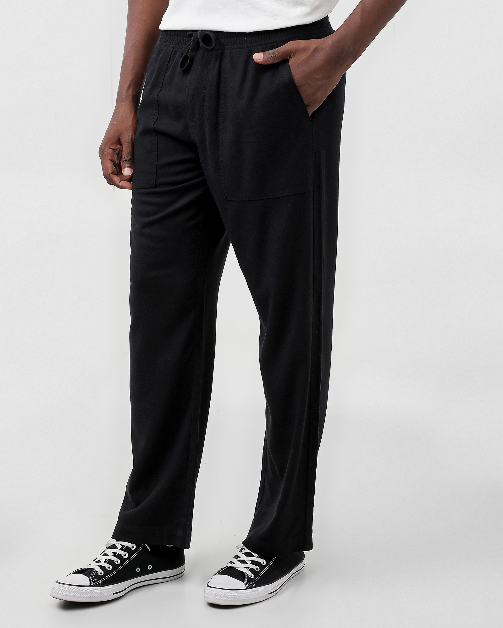 Calça masculina reta em viscolinho - Preto