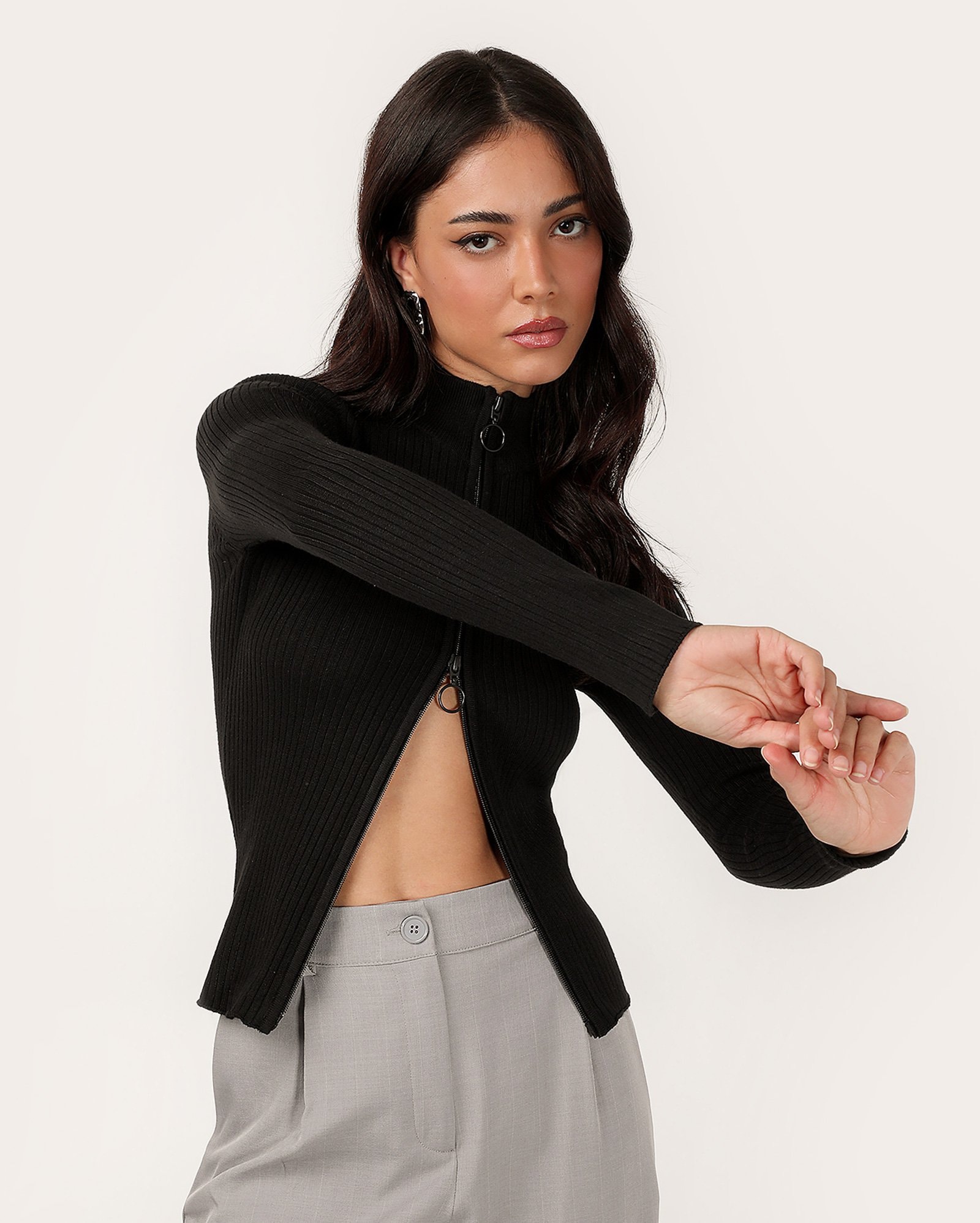 Cardigan feminino canelado gola alta zíper duplo - Preto | Pool