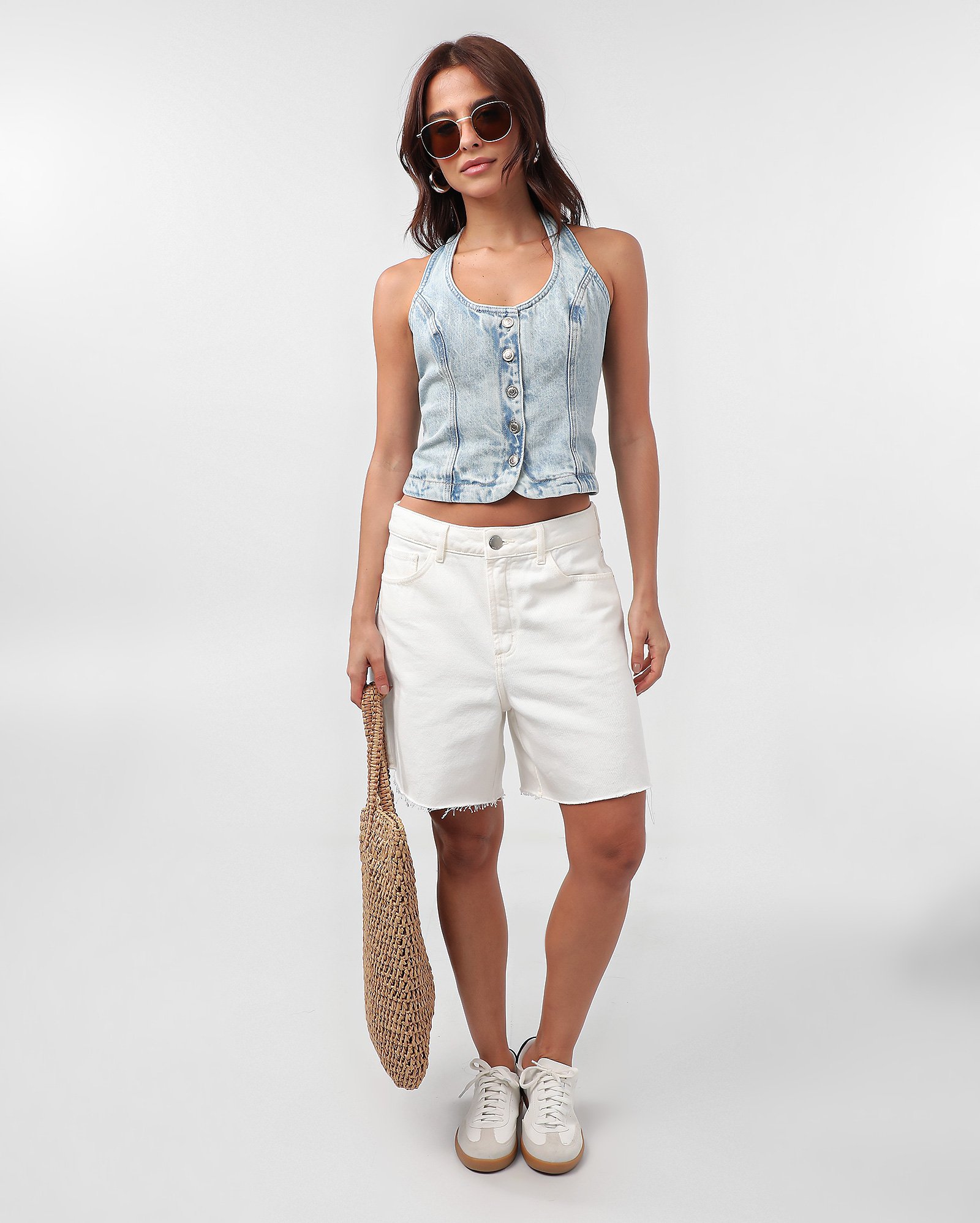 Colete jeans feminino decote u estonado denim claro | Pool Jeans