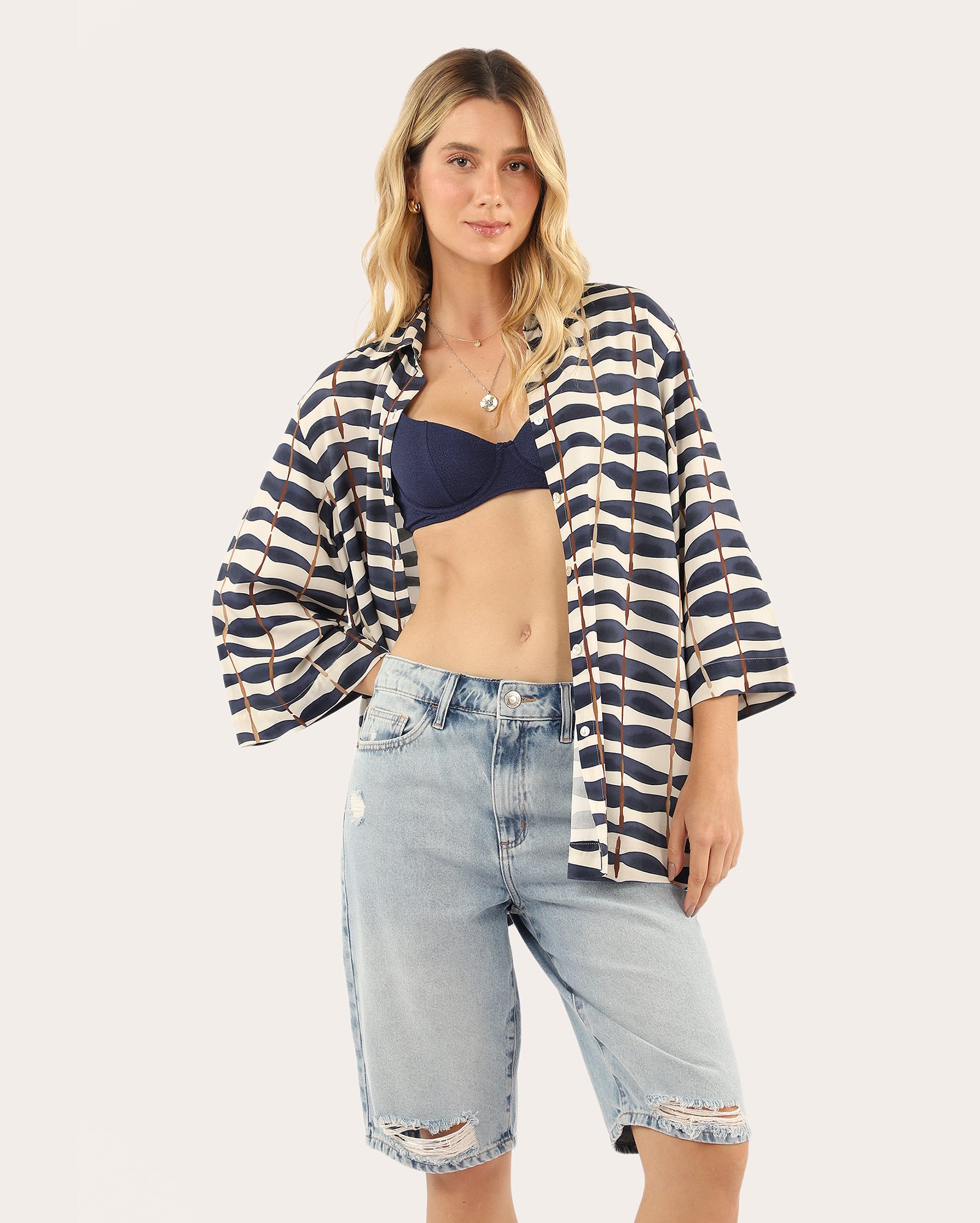 Jorts jeans feminino destroyed - denim claro | Pool Jeans