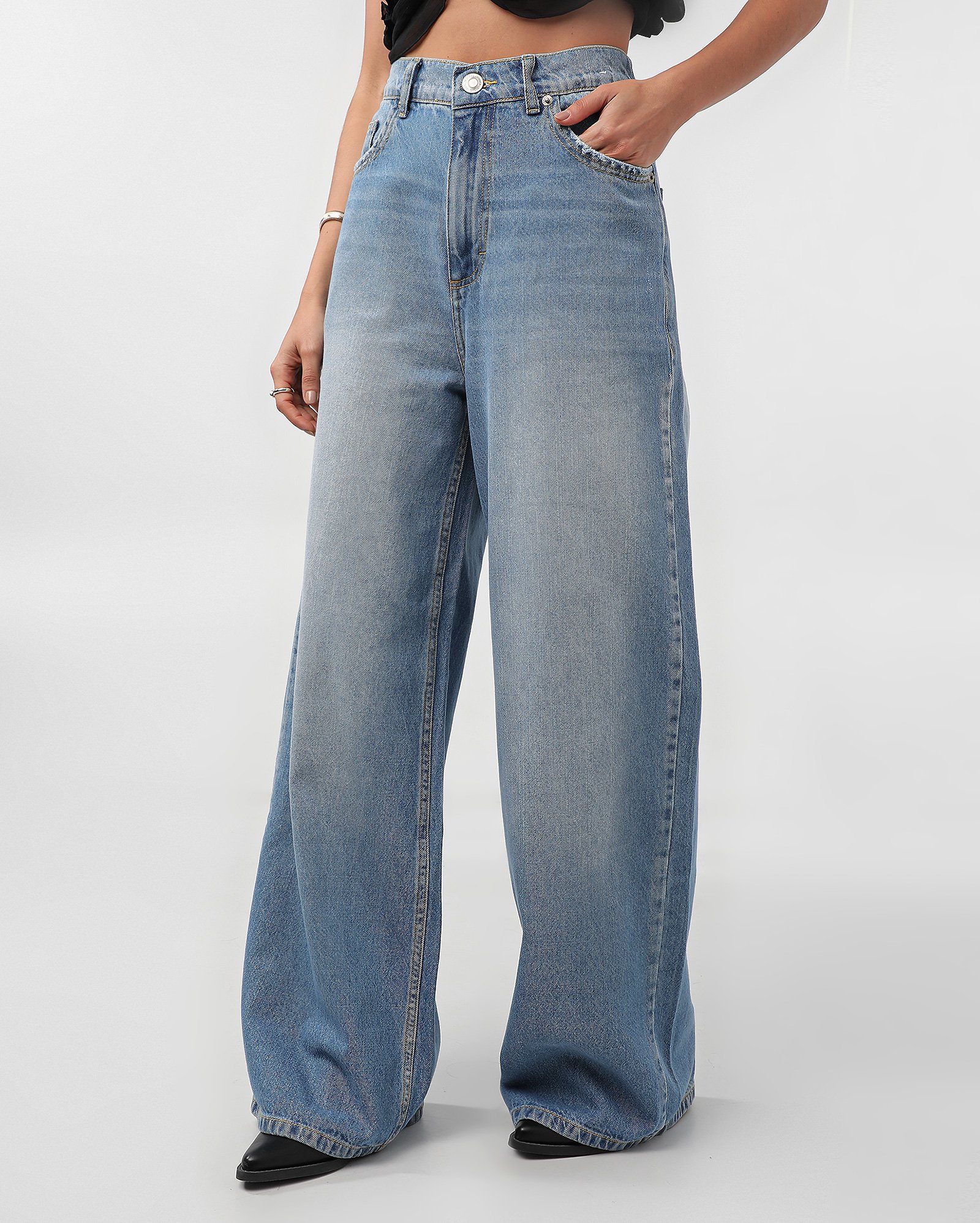 Calça jeans feminina palazzo cintura alta estonada denim médio - Jeans Médio | Pool Jeans