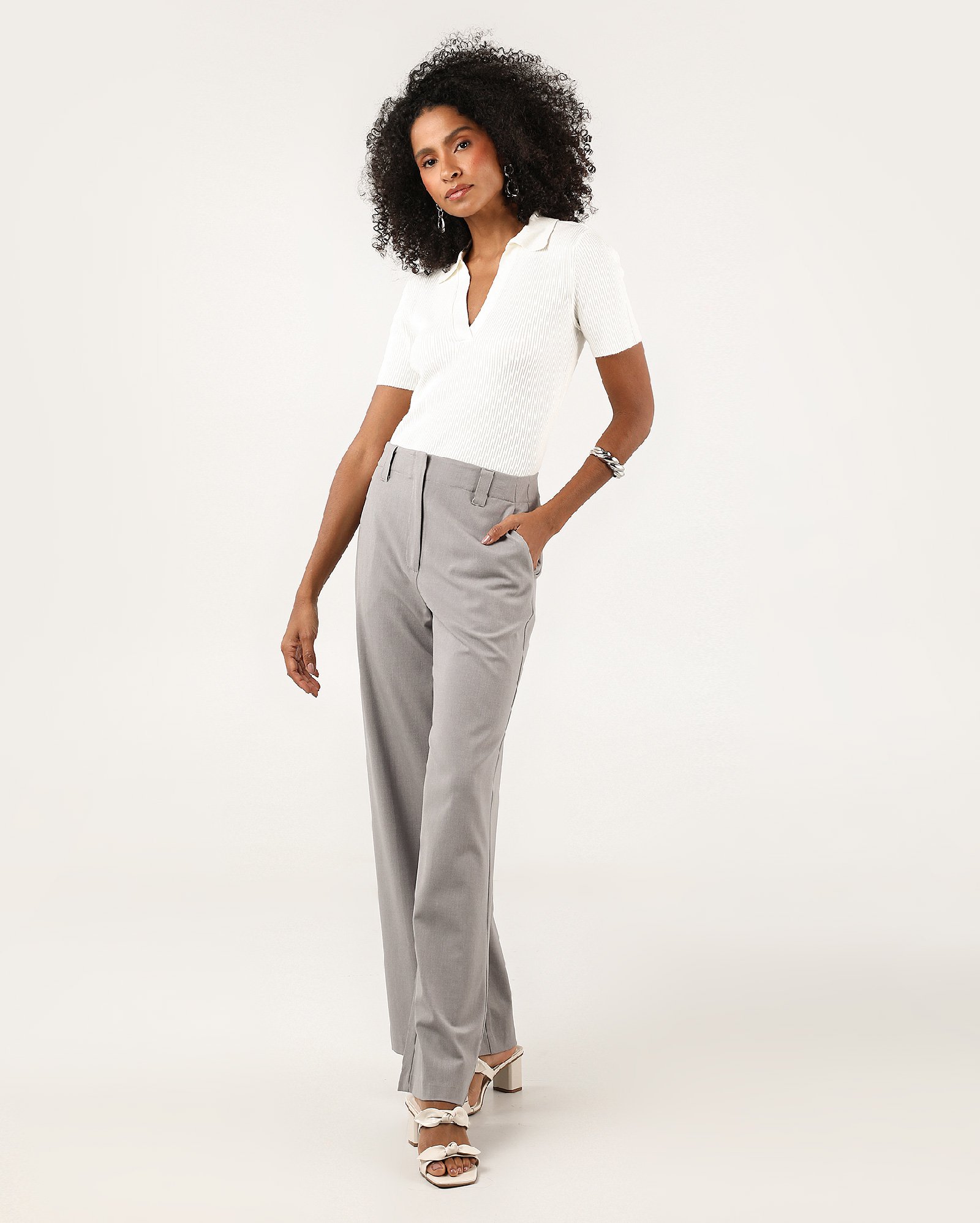 Camisa polo feminina em tricot canelado - Branco
