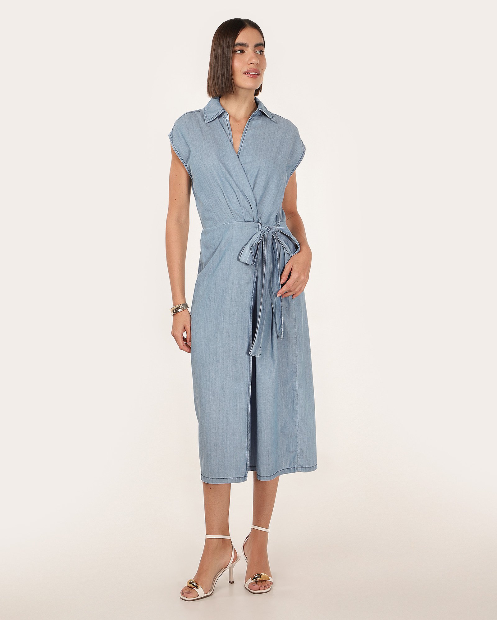 Vestido jeans midi envelope com amarração denim médio | Pool Jeans