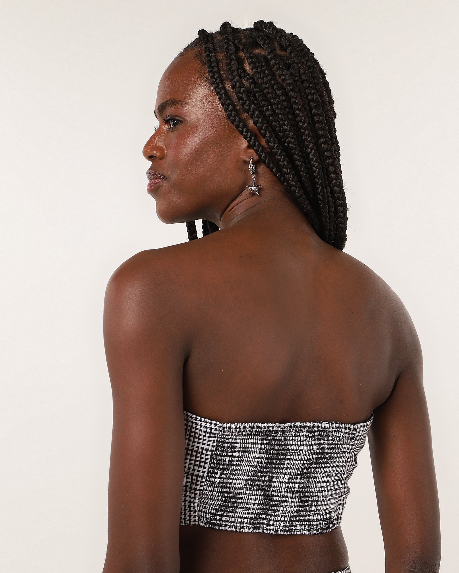 Top strapless xadrez vichy com lastex branco | Pool — foto 5