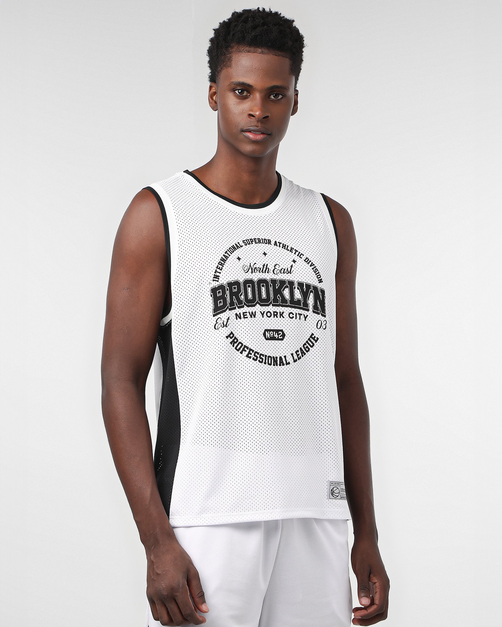 Regata esportiva masculina basquete Brooklyn - Branco | BodyWork by Riachuelo