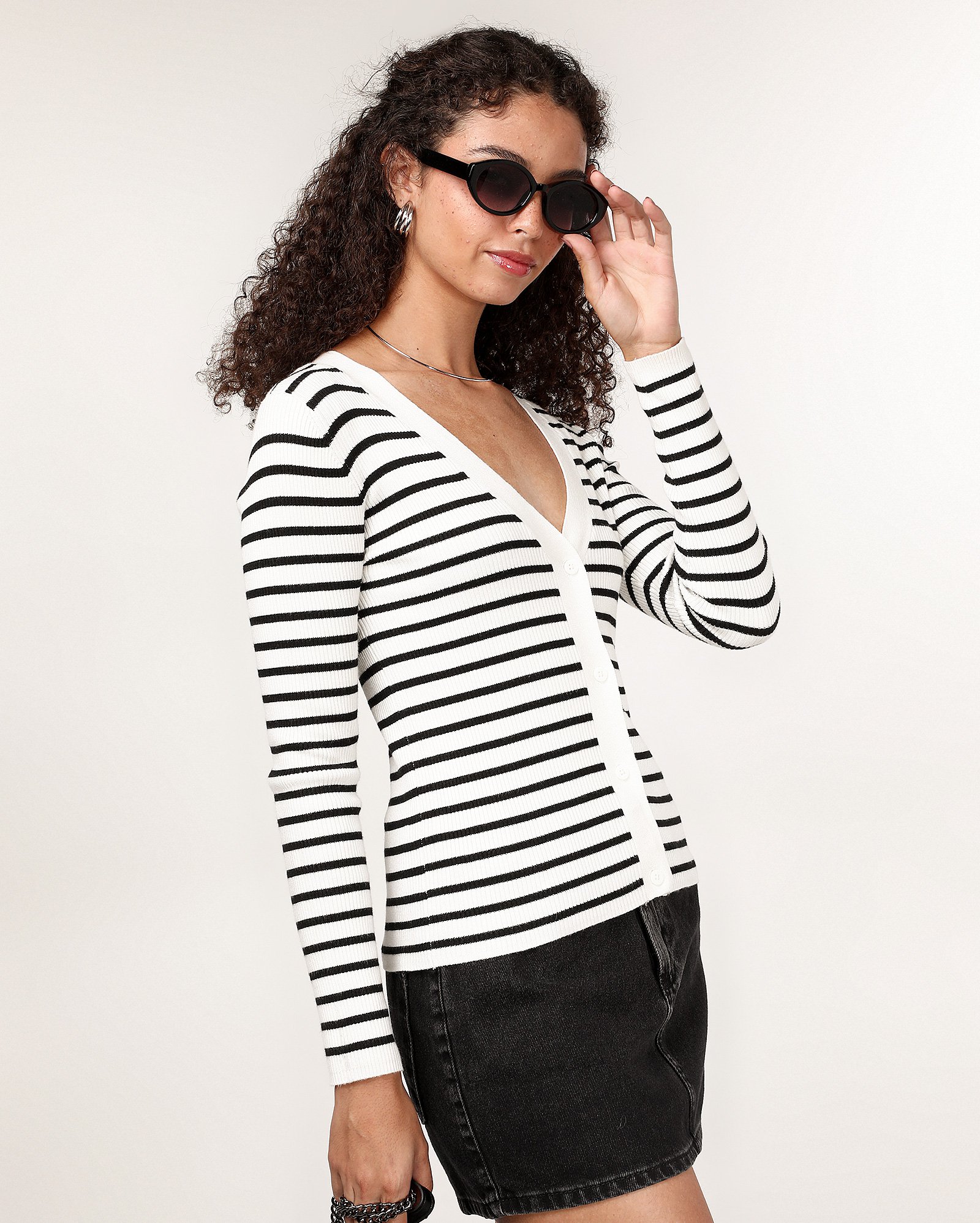 Cardigan feminino malha canelada ajustado listrado branco | Pool Basics