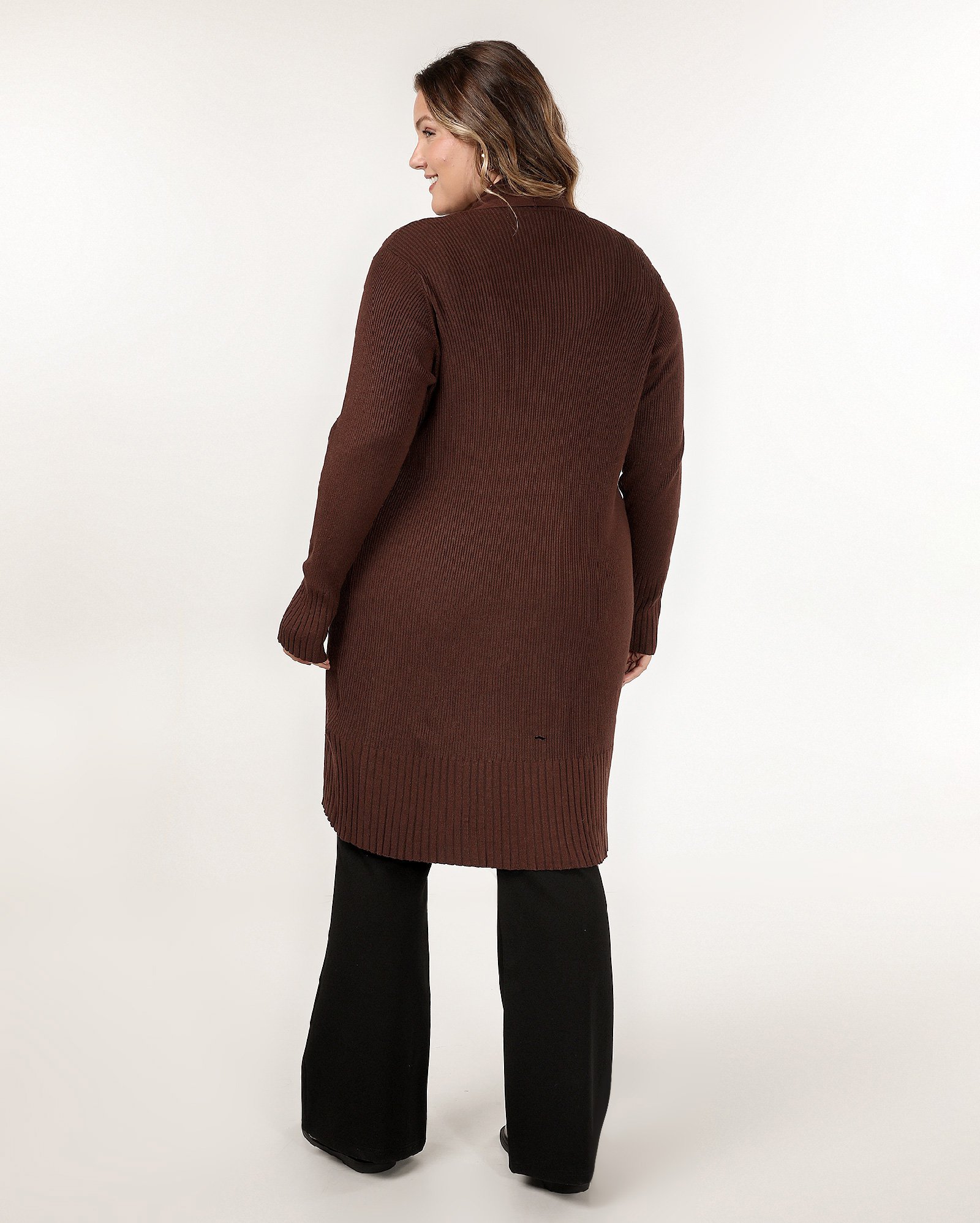 Cardigan plus size feminino alongado e canelado - Marrom | AK Plus by Riachuelo