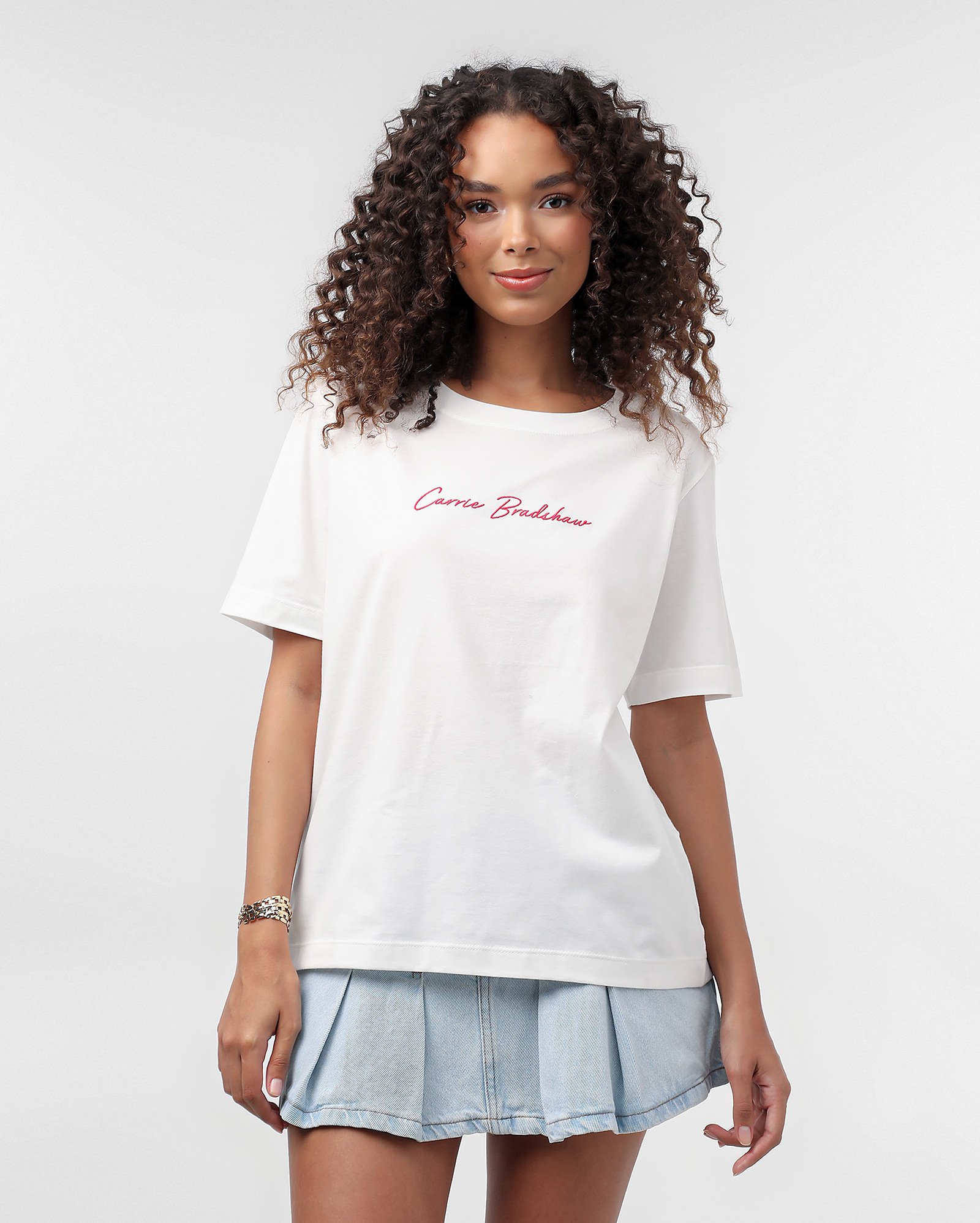 Mini saia jeans cintura alta com pregas denim claro | Pool Jeans