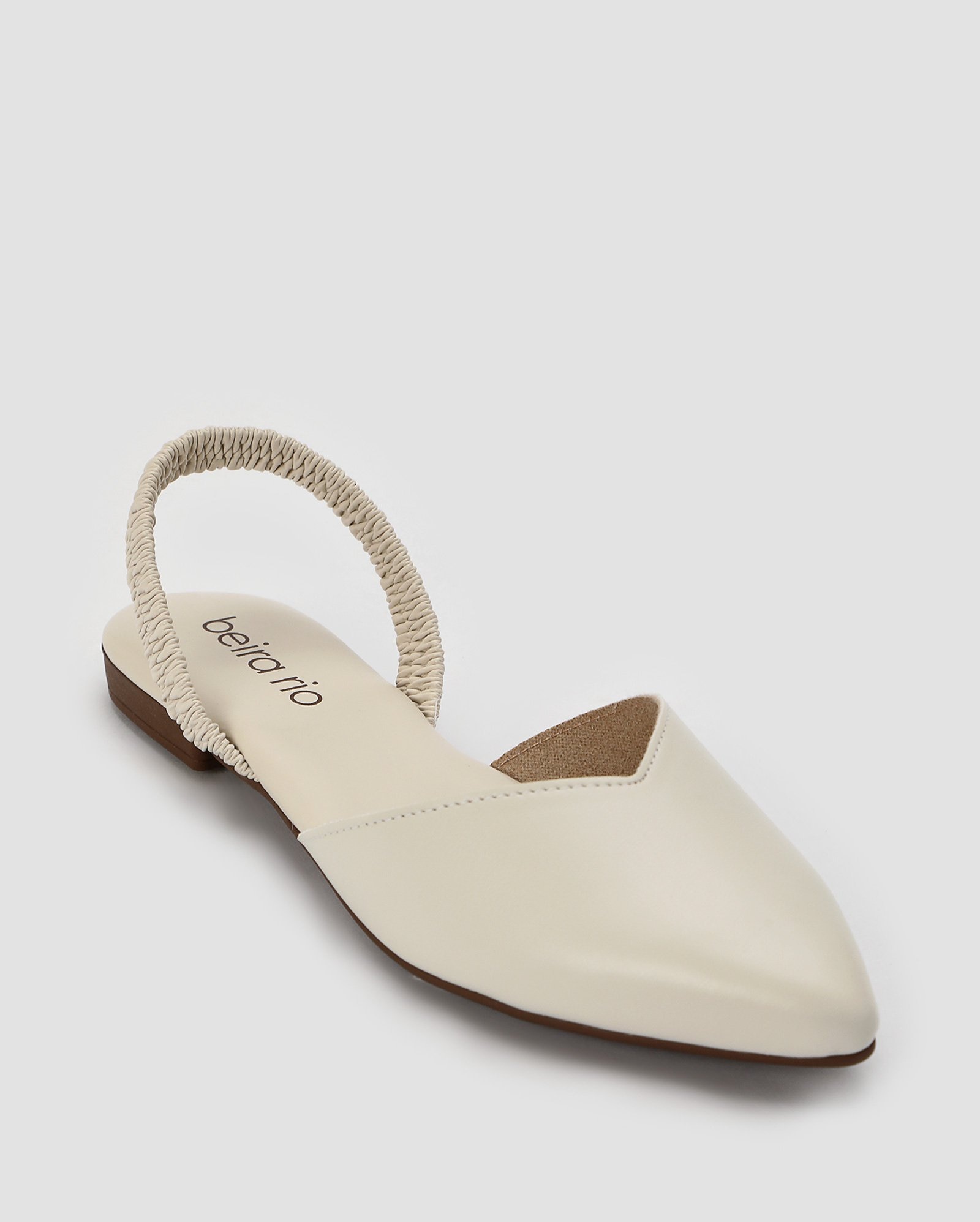 Sapatilha feminina slingback com elástico off-white | Beira Rio