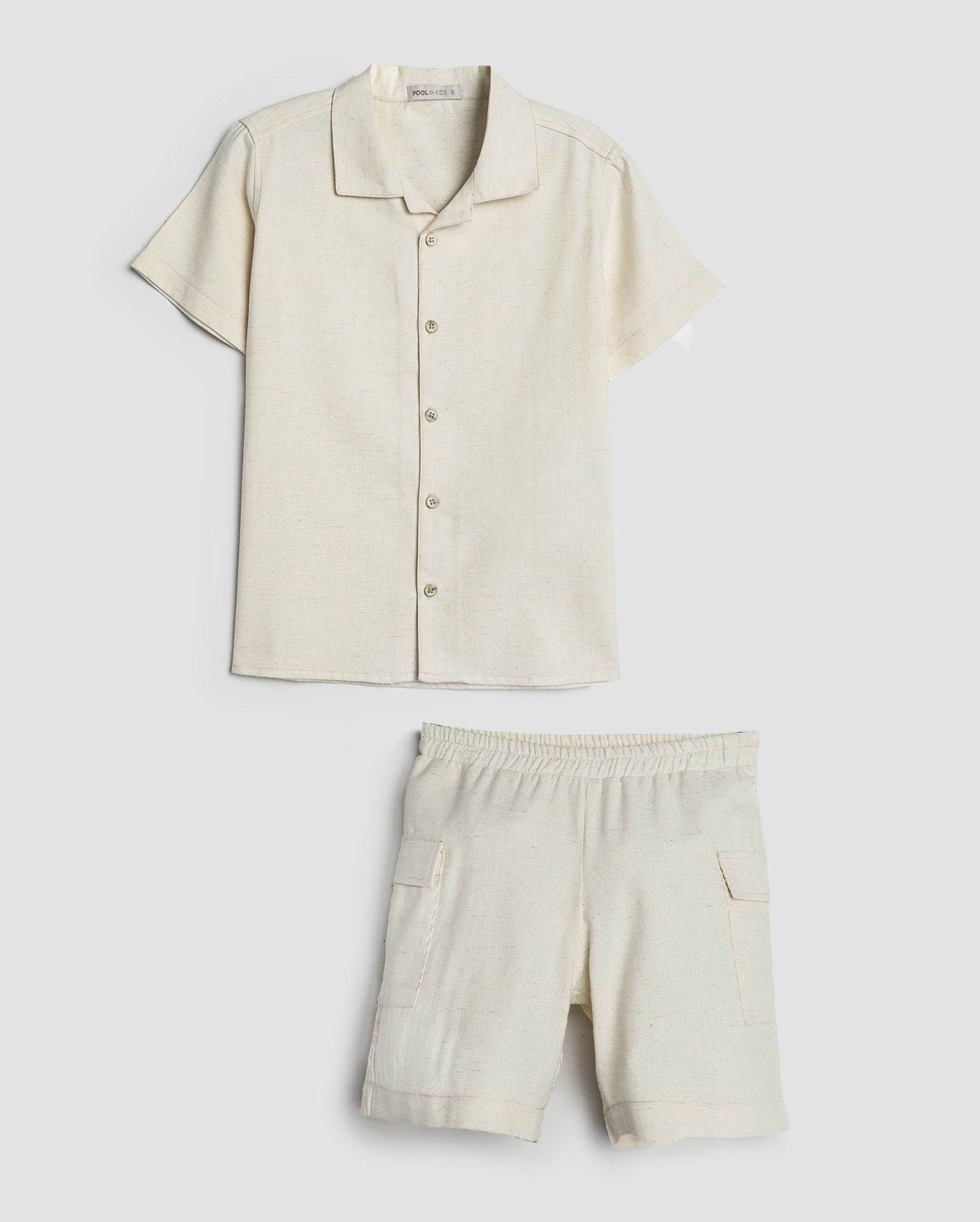 Conjunto curto infantil com bolsos cargo 4-10A off-white