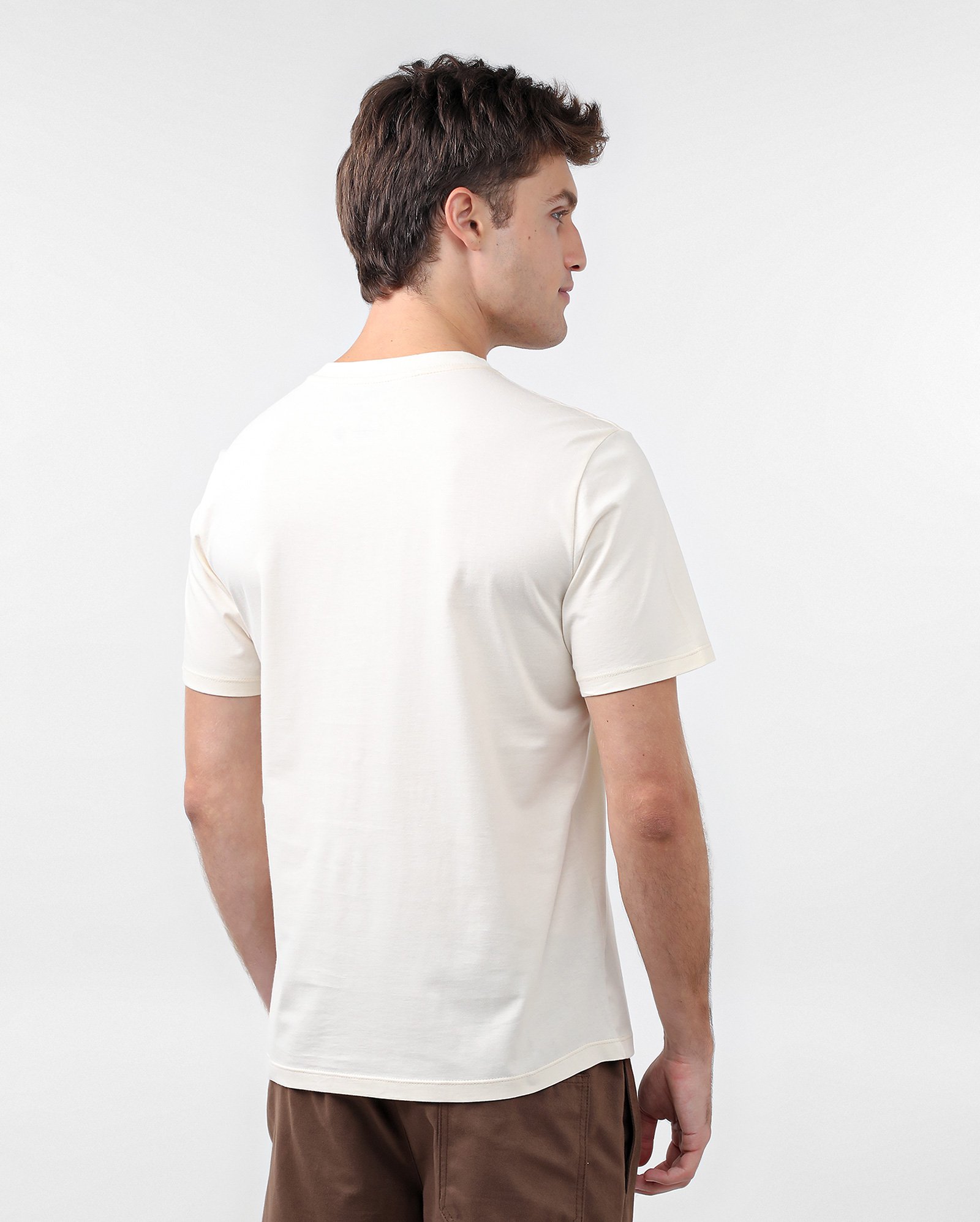 Camiseta masculina Pompompurin Hello Kitty bege | FANLAB