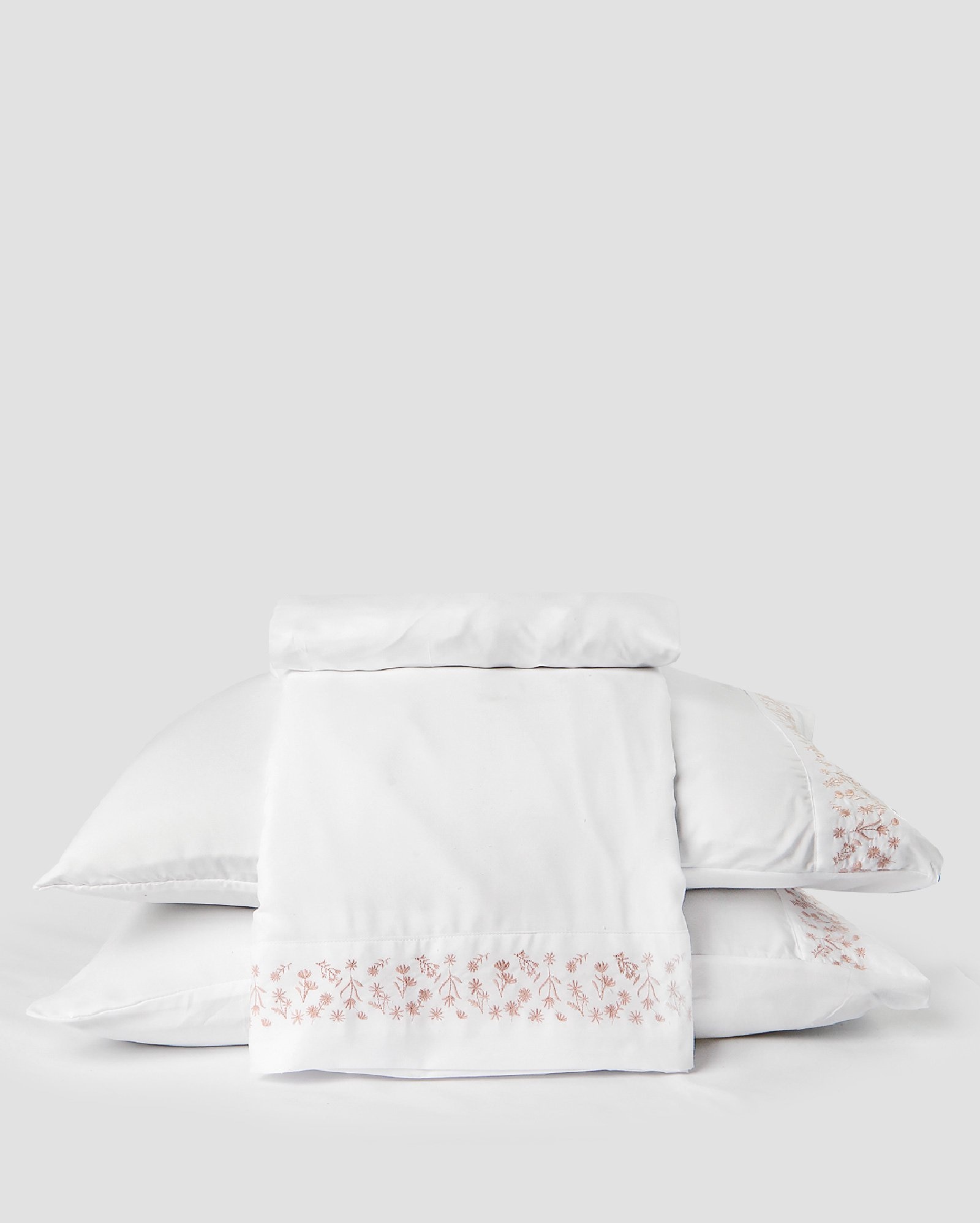 Jogo de cama bordado Rosaria floral branco - QUEEN Branco | Casa Riachuelo