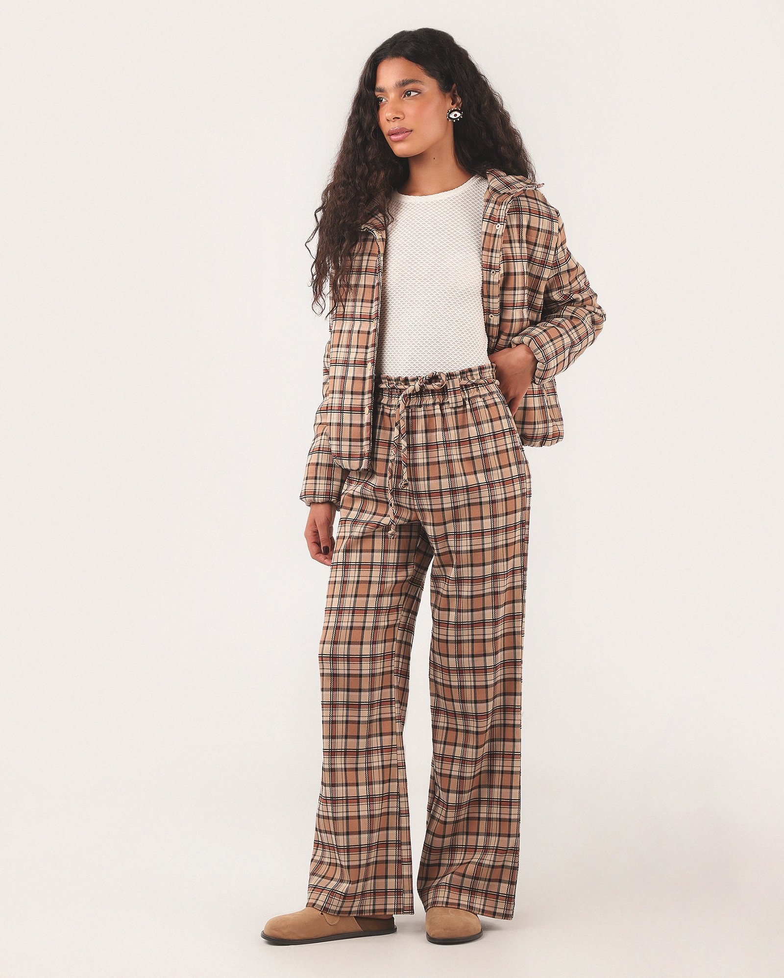 Calça feminina cós alto elástico xadrez bege | Missinclof + Riachuelo