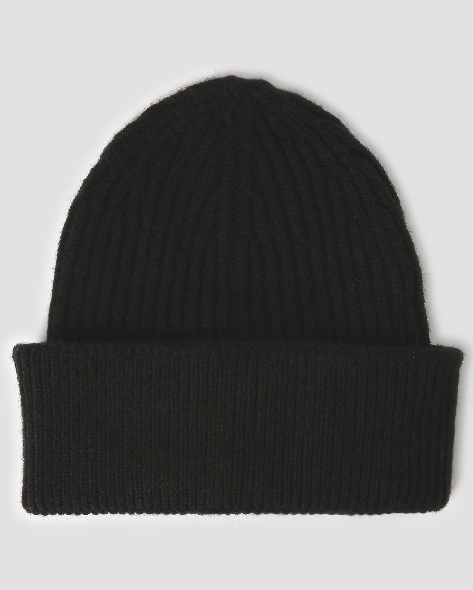 Gorro masculino com dobra liso preto | Accessori by Riachuelo