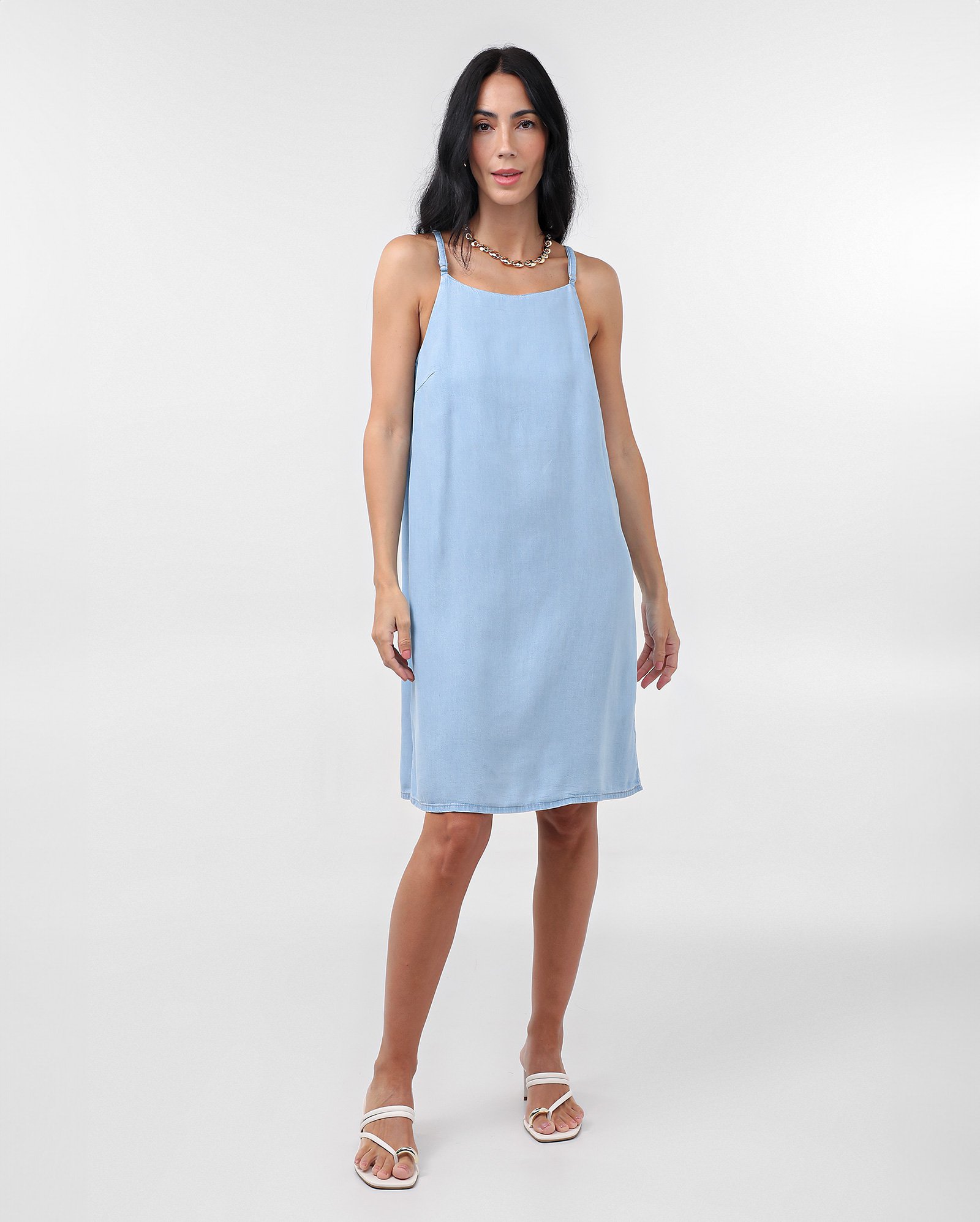 Vestido jeans curto evasê alças finas - Jeans Claro | Pool Jeans