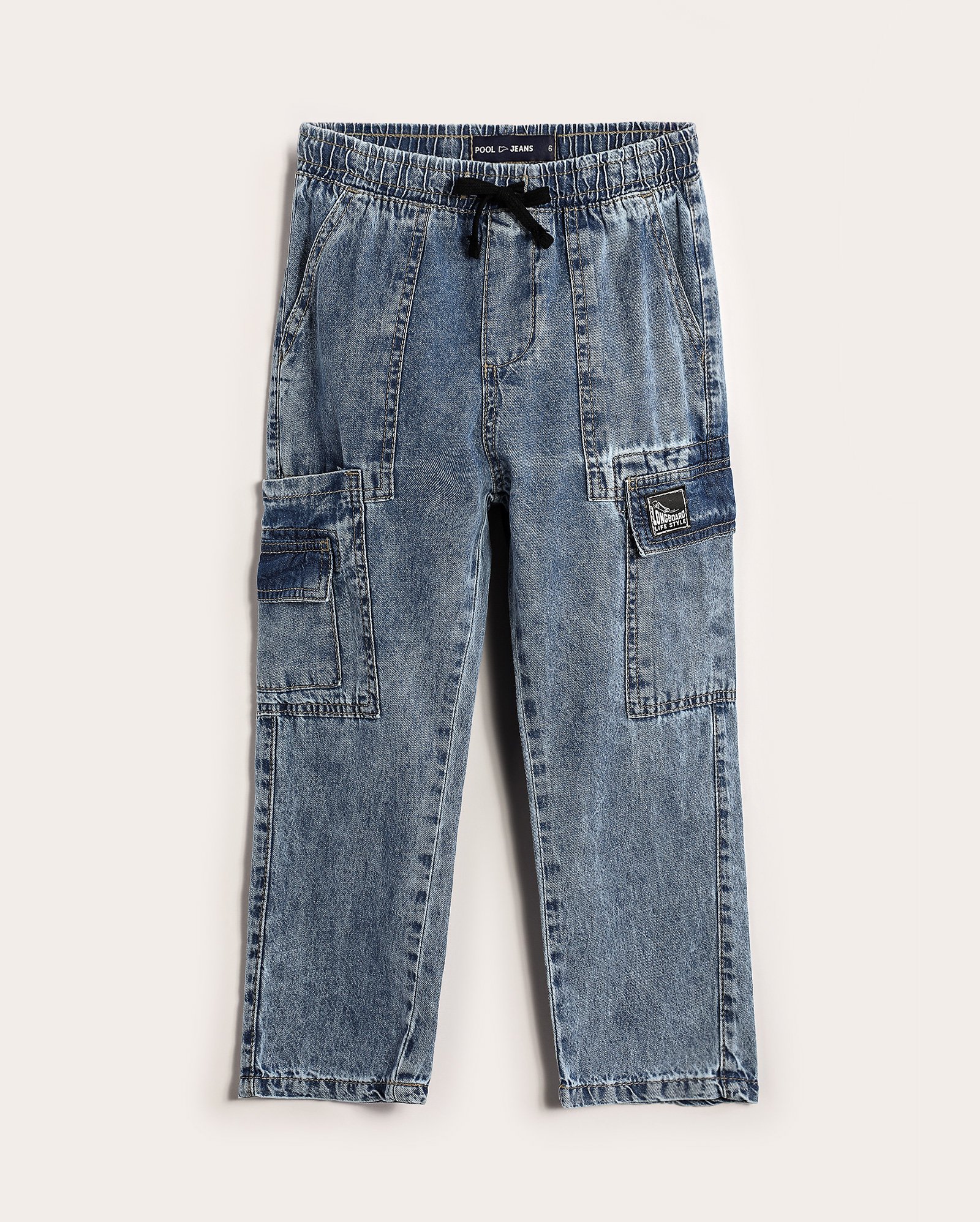 Calça jeans infantil reta bolsos cargo 4-10A denim médio | Pool Kids