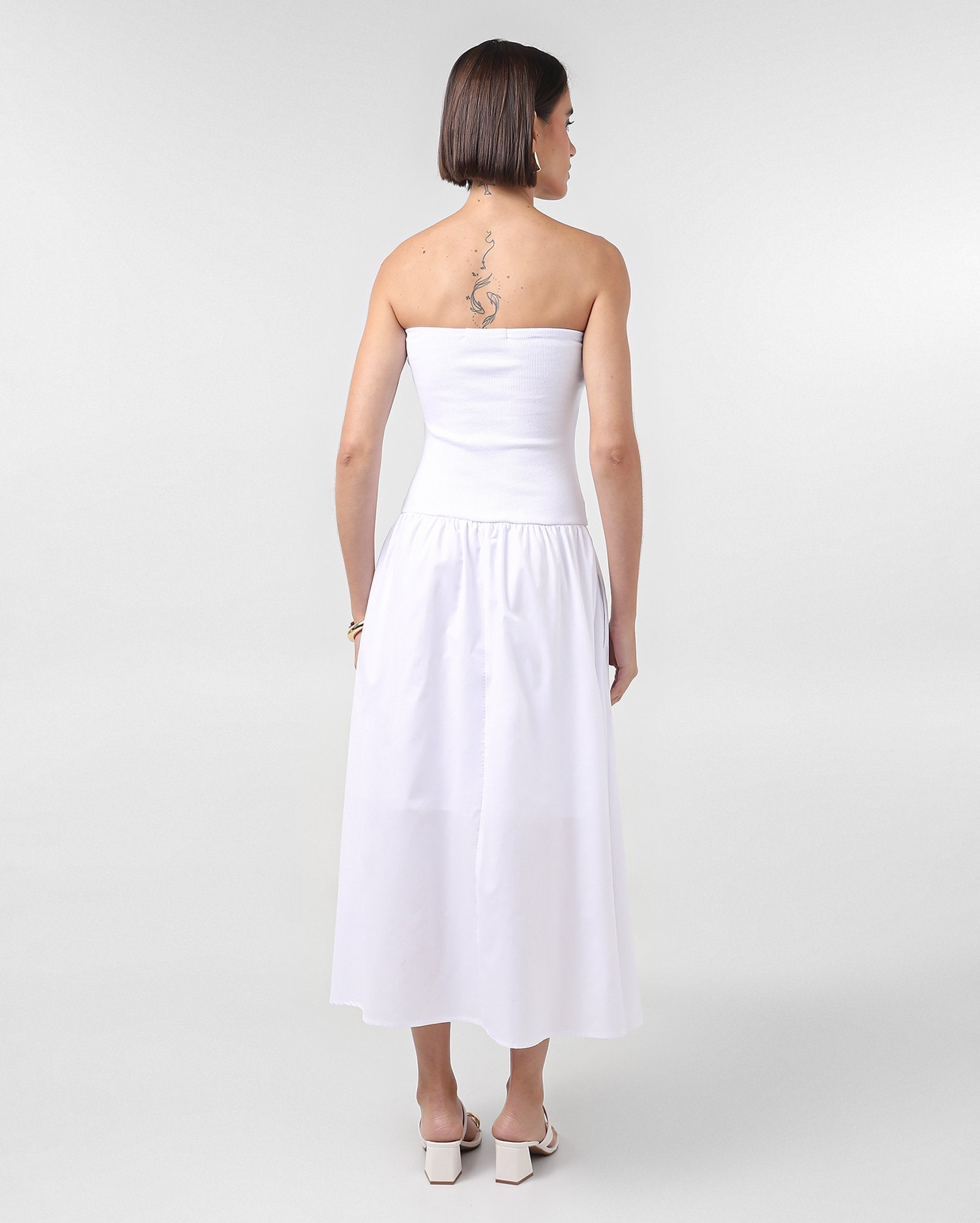 Vestido midi de ribana com cintura baixa e bolsos - Branco — foto 2
