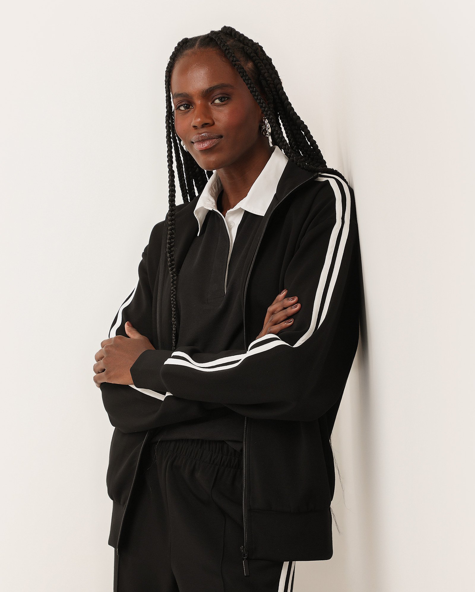 Jaqueta feminina de malha com viés e gola alta - Preto | AK by Riachuelo