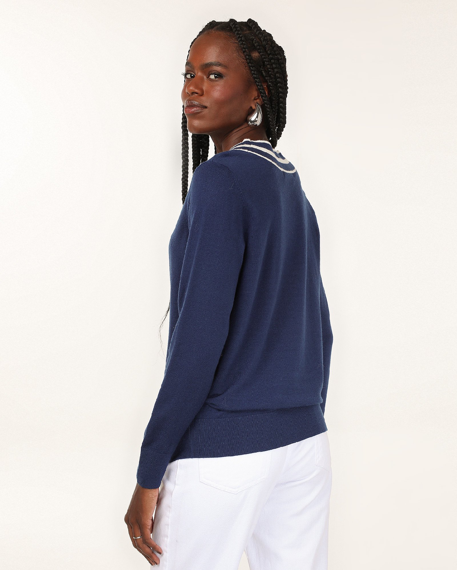 Suéter feminino de tricot com decote v listrado azul | AK by Riachuelo