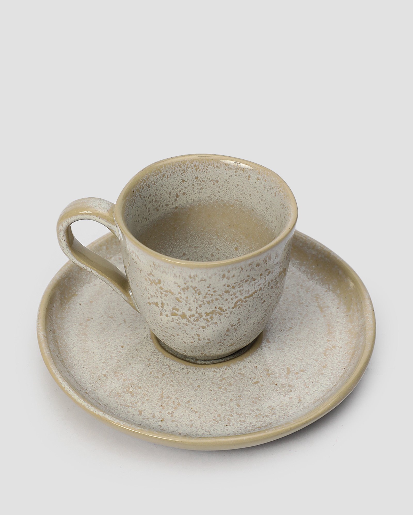 Xícara de café com pires stoneware Latte off-white | Porto Brasil